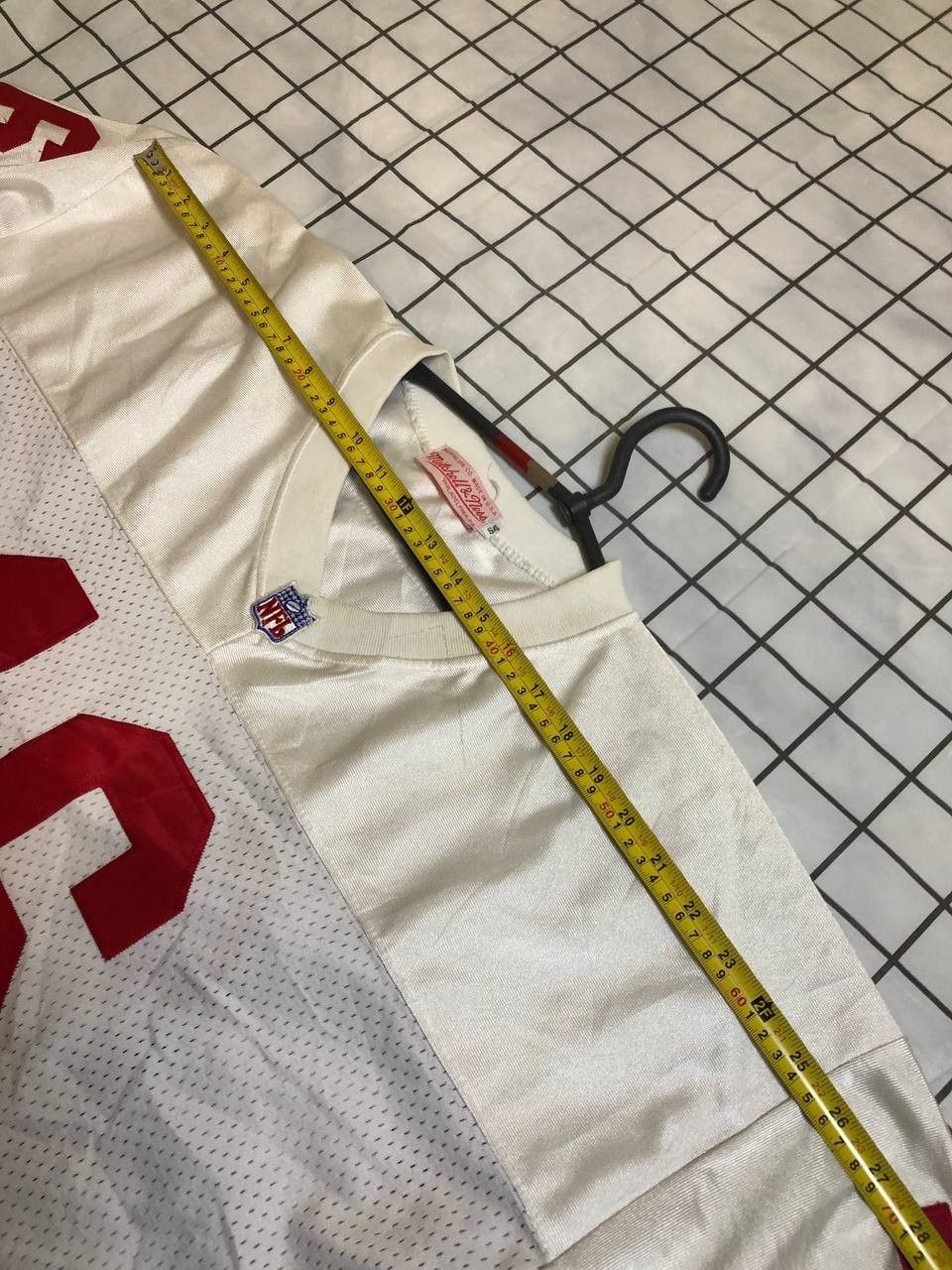 NFL Mitchell & Ness Montana White San Francisco Legacy Jersey Size US L / EU 52-54 / 3 - 12 Thumbnail