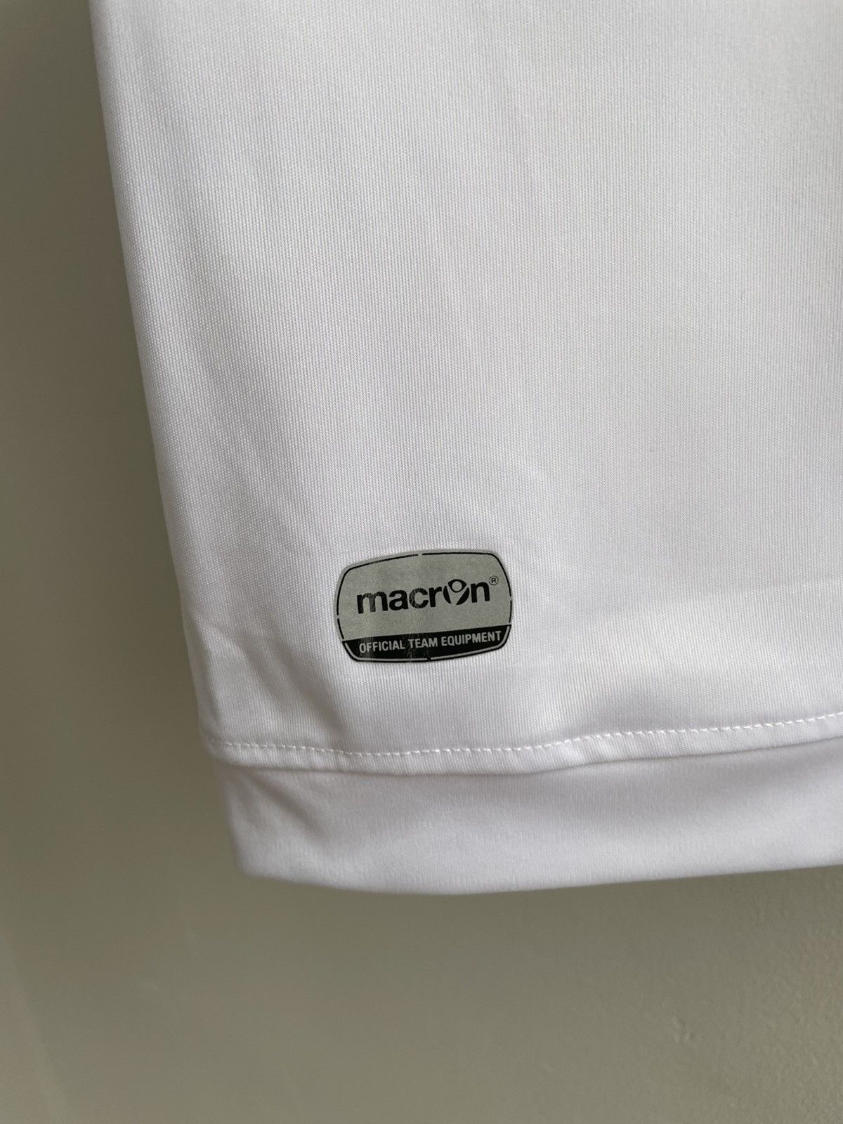 Macron Bolton 2015 2016 Home Football Shirt Soccer Jersey Macron Size US L / EU 52-54 / 3 - 5 Thumbnail