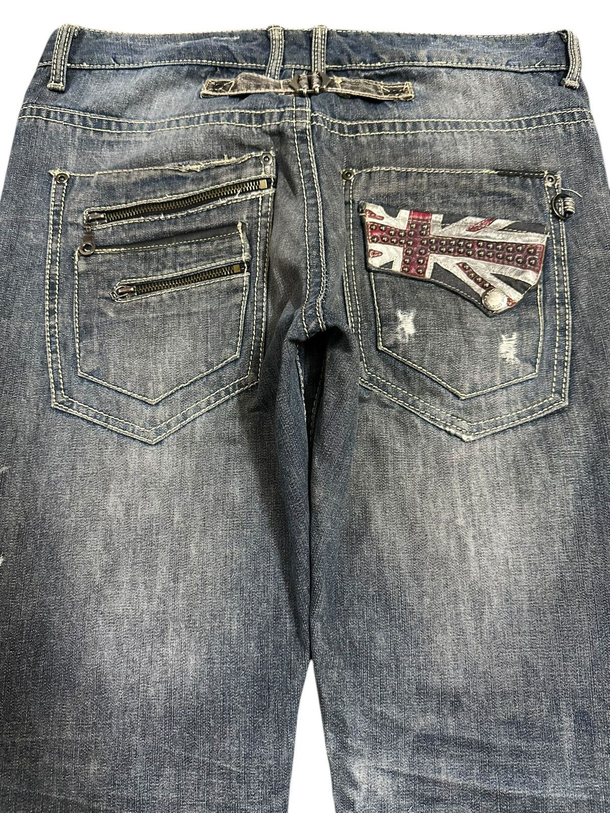 In The Attic Vintage Japan In The Attic Blue Wash Distressed Jeans Size US 32 / EU 48 - 5 Thumbnail