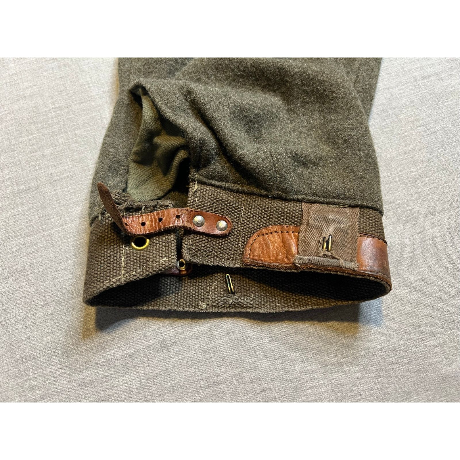 Vintage Vintage 1940s Swedish Crown WWII Wool Army Pants C48 30x29 Size US 30 / EU 46 - 8 Thumbnail