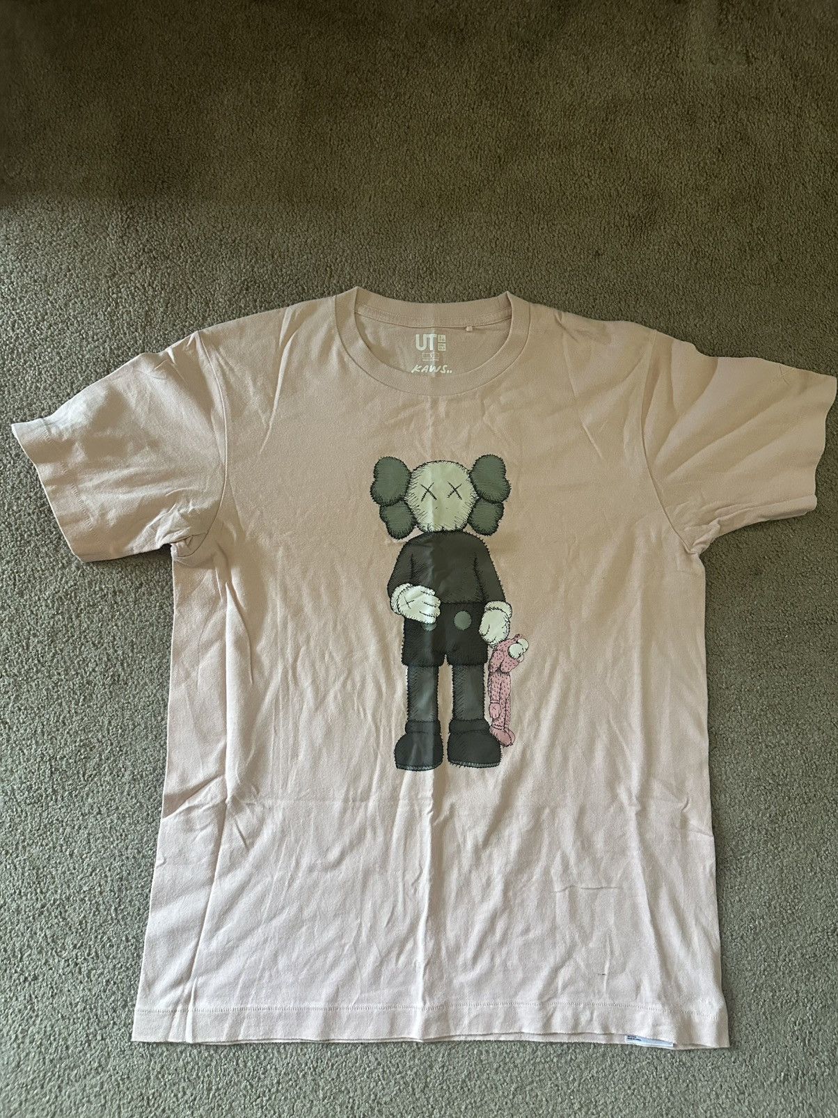 Kaws × Uniqlo Kaws Uniqlo tee Size US S / EU 44-46 / 1 - 1 Thumbnail