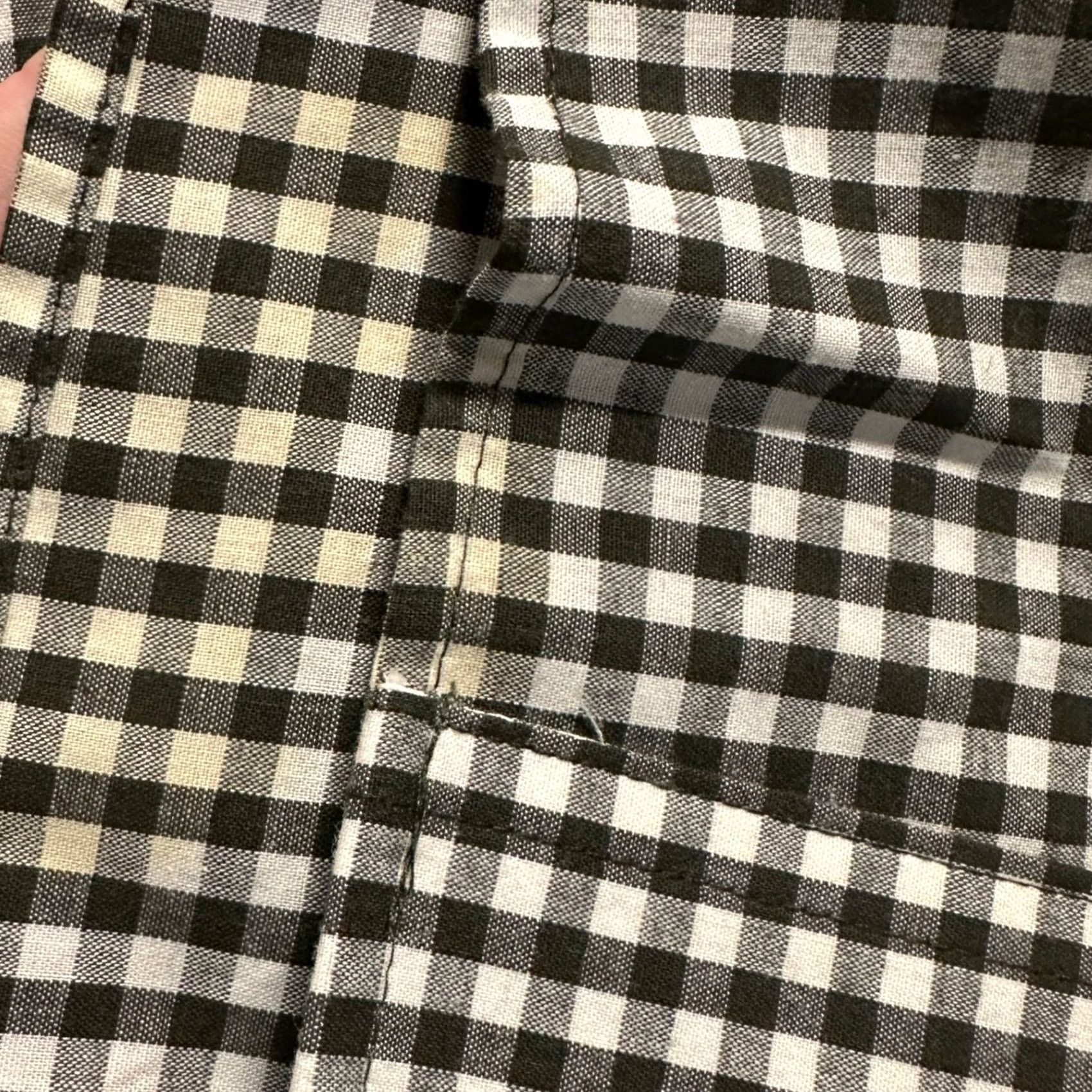 Chaps Chaps Shirt Button-Down Gingham Plaid Long Sleeve Green/White Mens Large Casual Preppy pocketed Easy Care Executed Button-Up Size US L / EU 52-54 / 3 - 5 Thumbnail
