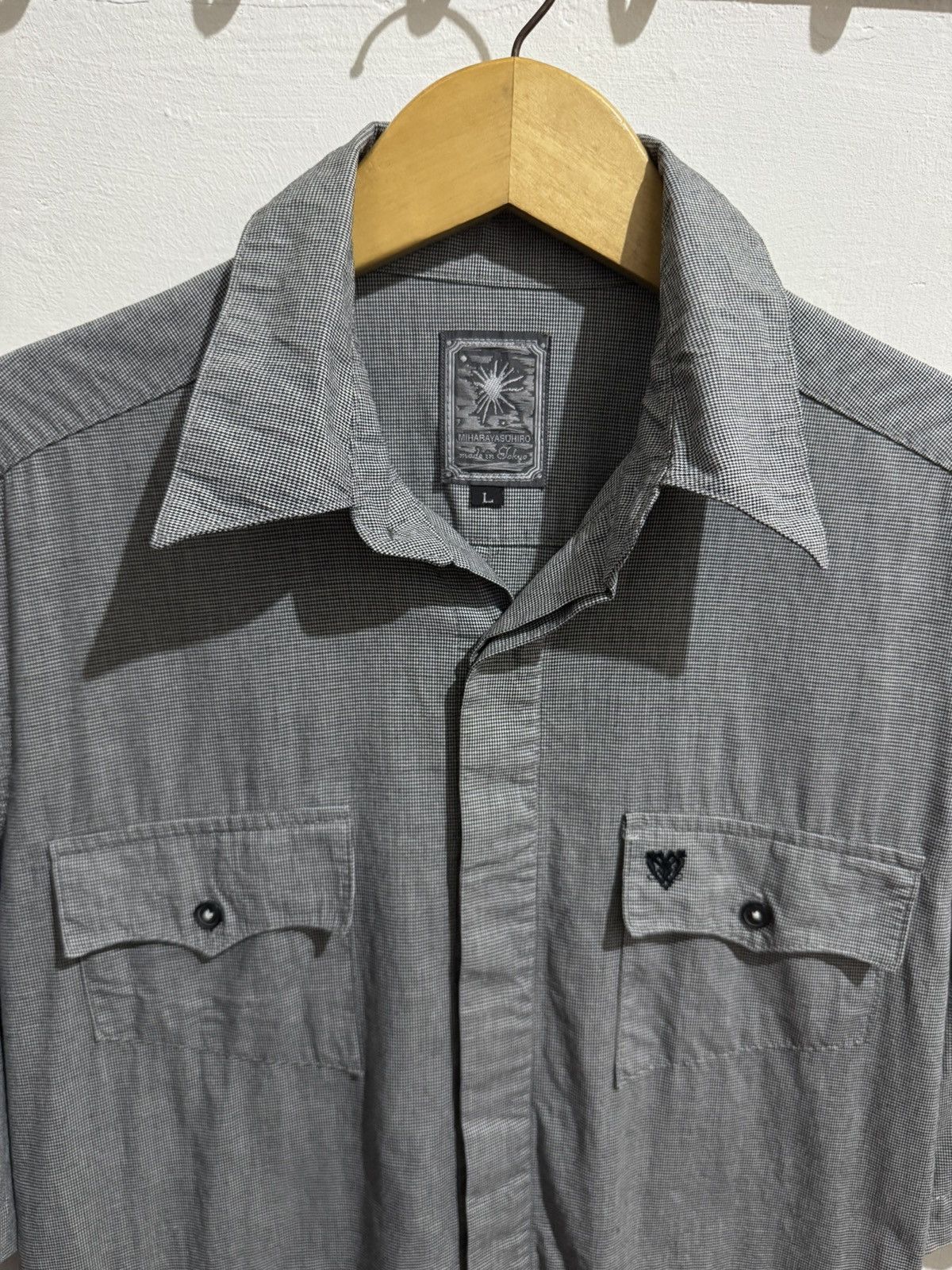 Maison MIHARA YASUHIRO MIHARAYASUHIRO BUCKLE BACK AVANT GARDE SHIRT Size L / US 10 / IT 46 - 4 Thumbnail