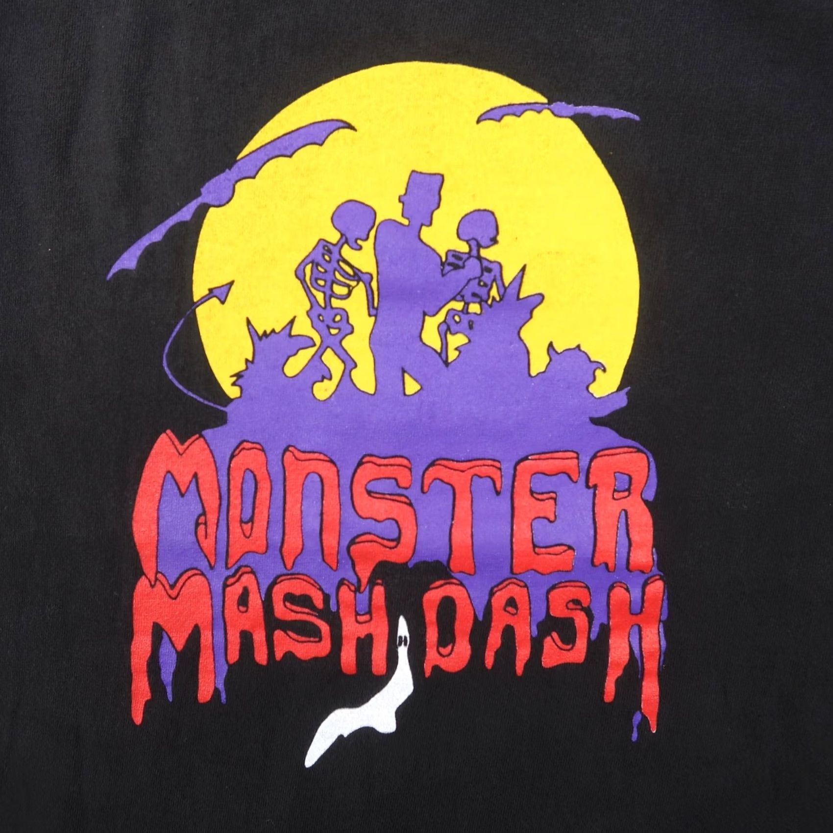Vintage VINTAGE Monster Mash Dash Short Sleeve Shirt Large L Black 90s Halloween Stitch Men T-Shirt USA Retro Regular Mens Size US L / EU 52-54 / 3 - 3 Thumbnail