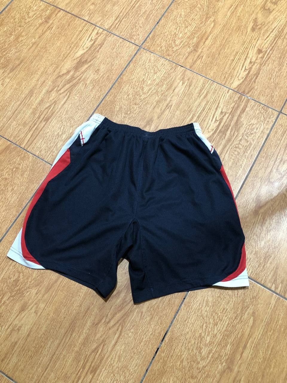Umbro Umbro England Retro Sports Shorts Pants Football Size US 32 / EU 48 - 6 Thumbnail