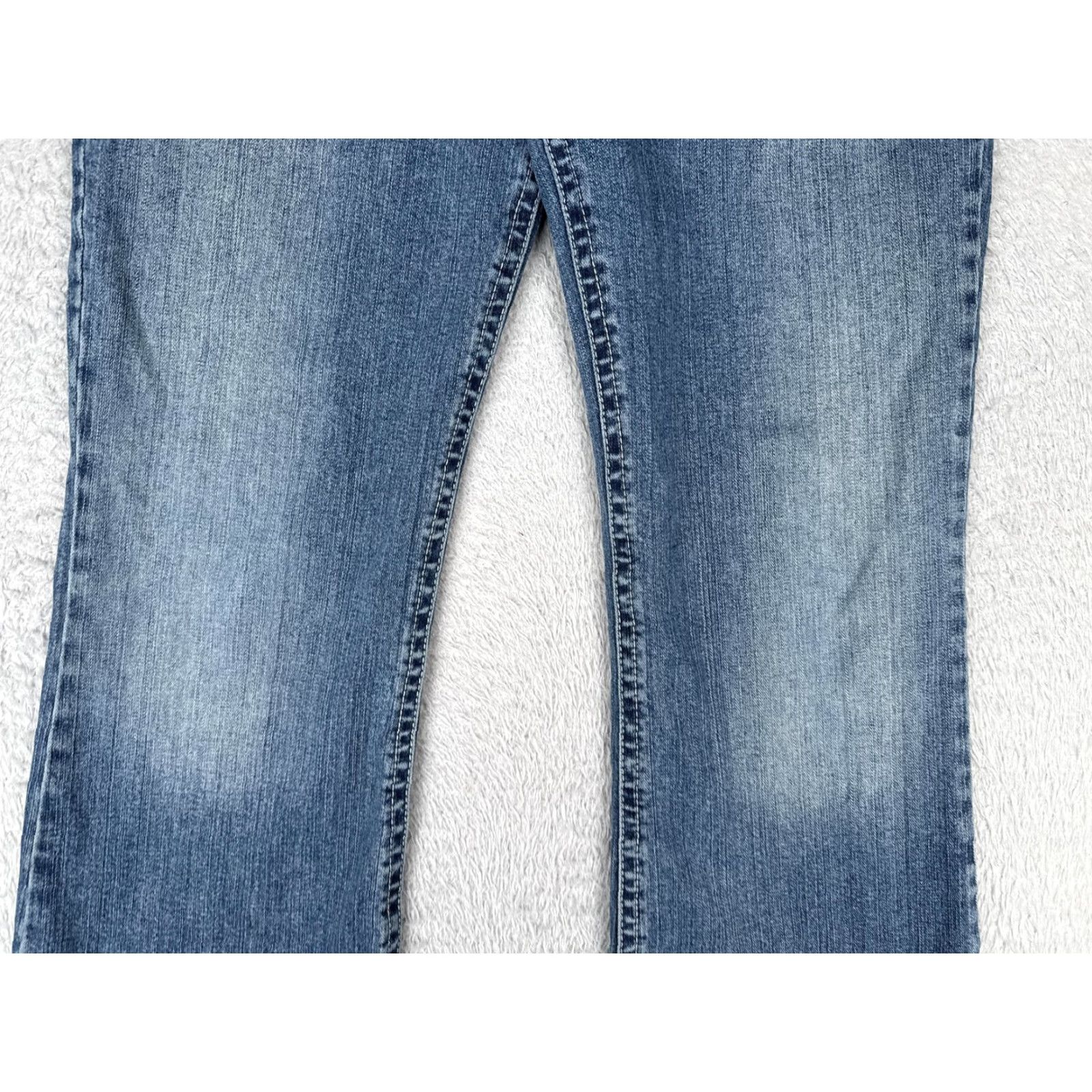 Silver Jeans Co. Silver Jeans Co Jeans 32x32 Blue Bootcut Distressed Denim Flare Mid Womens Size 24" / US 00 / IT 34 - 3 Thumbnail