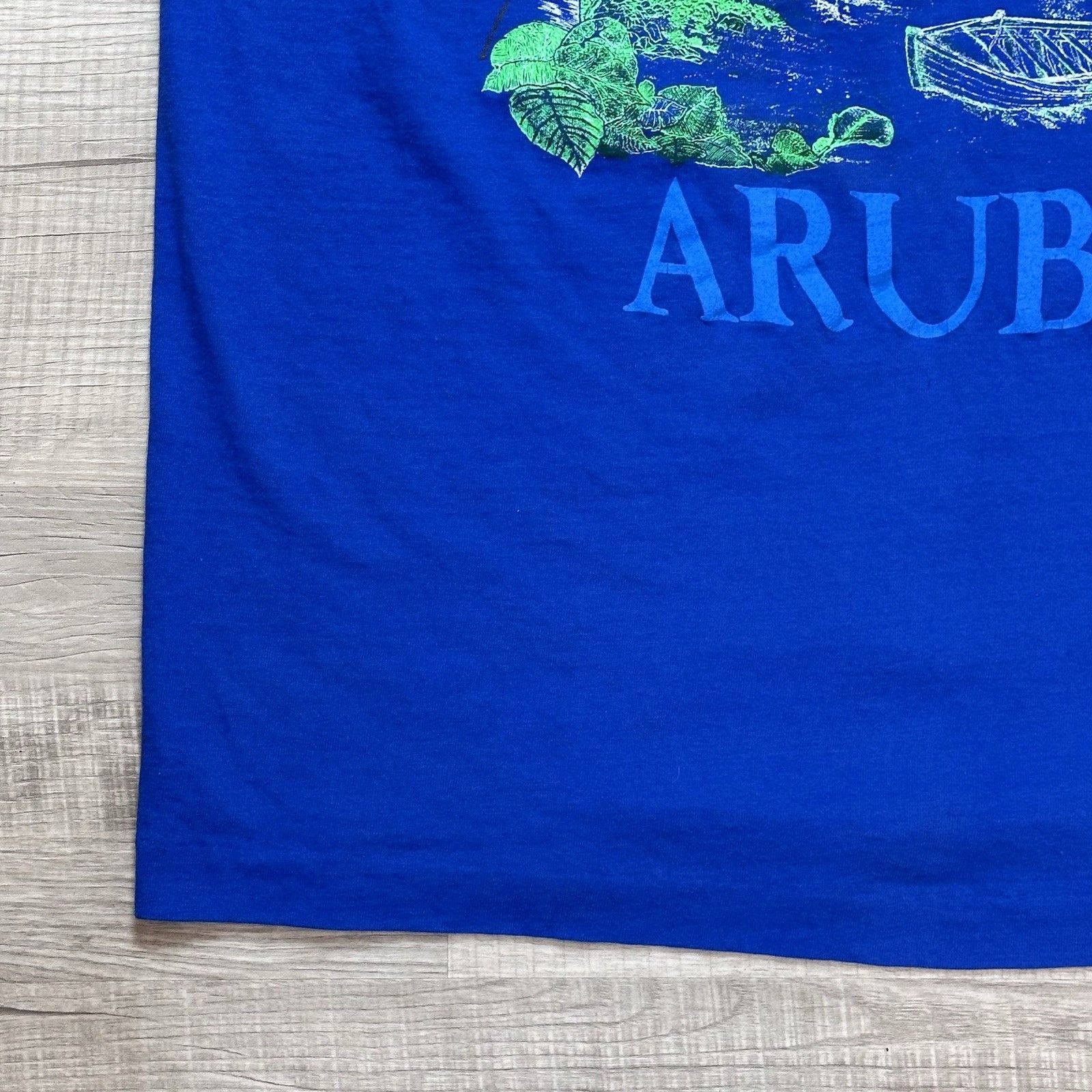 Fruit Of The Loom Vintage Aruba Beach T-Shirt Surf Wave Blue Single Stitch 90s Size US XL / EU 56 / 4 - 2 Thumbnail