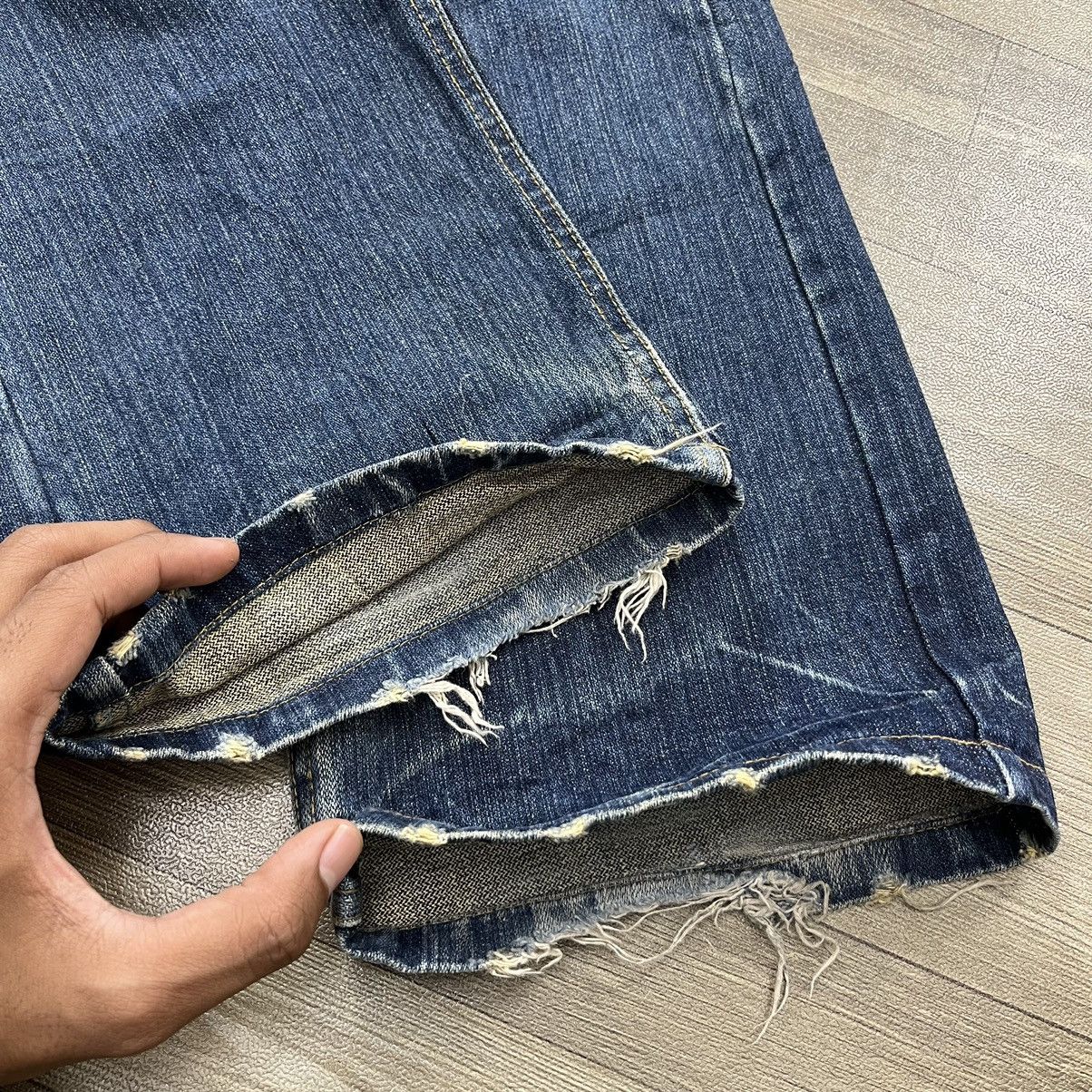 If Six Was Nine × Japanese Brand × Le Grande Bleu (L.G.B.) Y2K I ☠️ Rock Limited Distressed Skulls Blue Jeans Lgb Goa Size US 34 / EU 50 - 7 Thumbnail