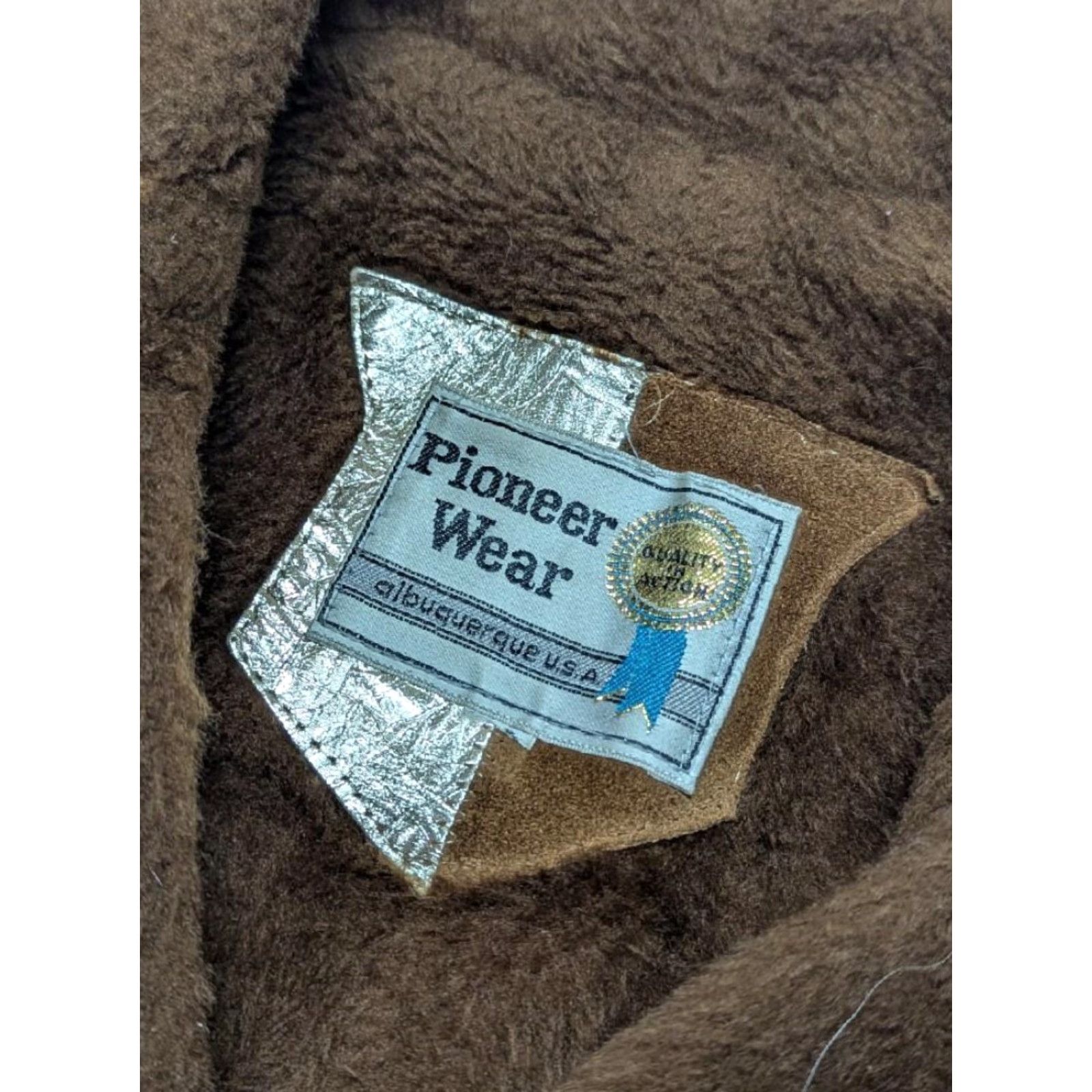 Vintage VINTAGE Pioneer Wear coat Western jacket Mens 40 Brown Cowhide Split-Suede USA Made Rancher Long Tall Sherpa Cowboy Midwest 40 Size US M / EU 48-50 / 2 - 4 Thumbnail