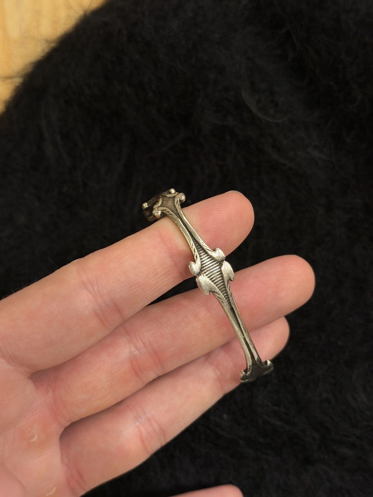 Saint Laurent Paris Heart Cuff Brafelet Size ONE SIZE - 4 Thumbnail