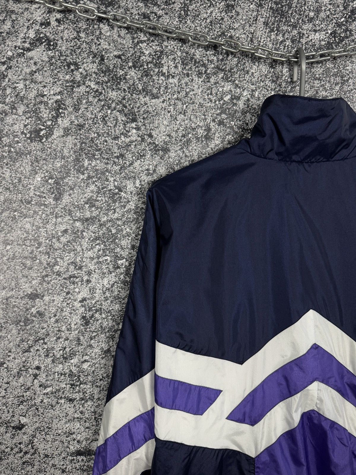 Adidas Adidas Vintage Nylon Jacket Windbreaker Retro 90s Size M-L Size US M / EU 48-50 / 2 - 13 Thumbnail
