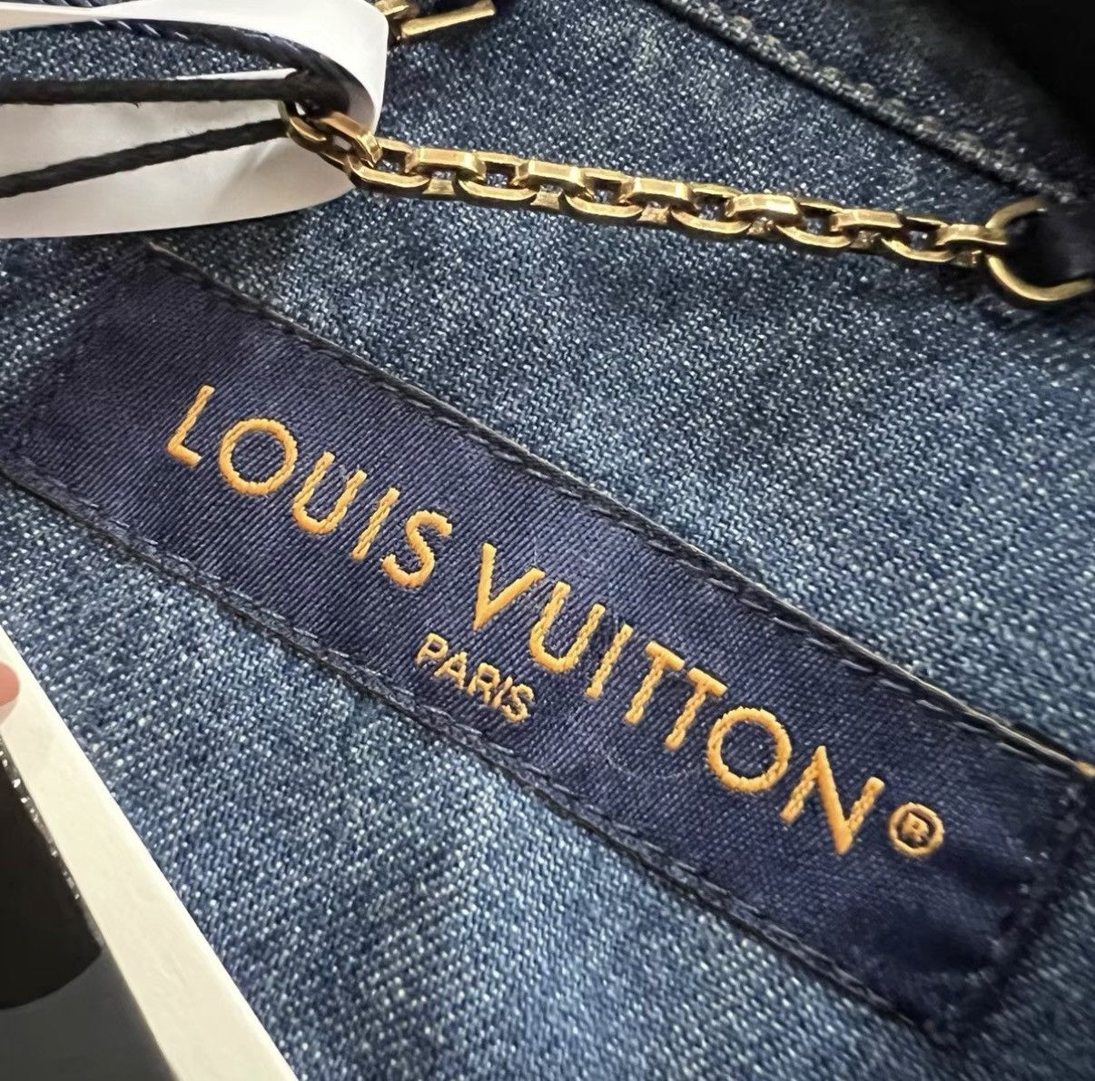 Louis Vuitton Louis Vuitton LV 24 Studded Logo Denim Shirt J41 Size US XS / EU 42 / 0 - 4 Thumbnail