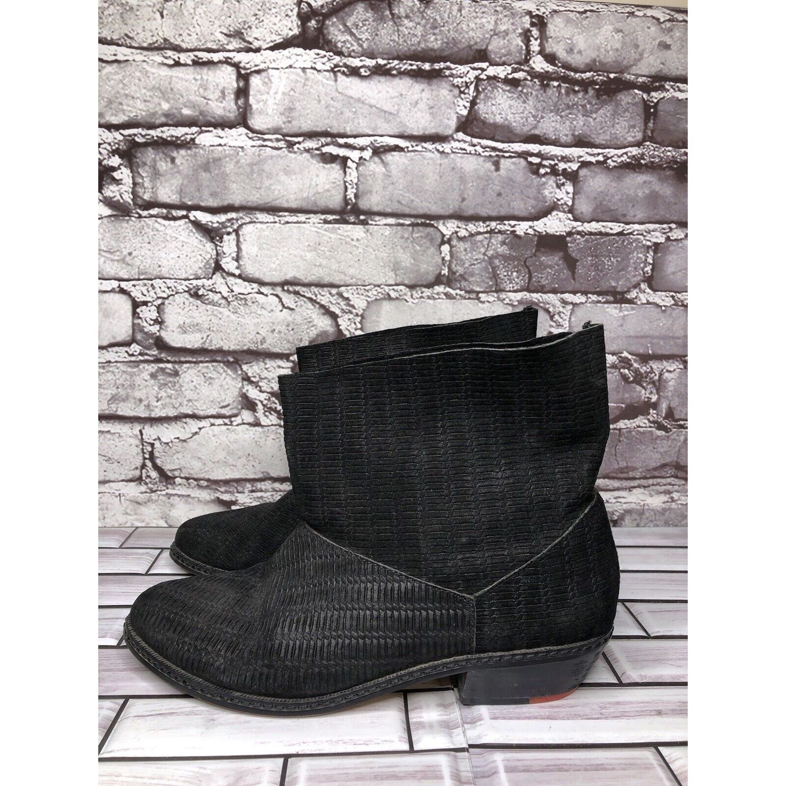Joe's Joe's Black Suede Leather Western Casual Pull On Heel Boots Size US 7 / IT 37 - 12 Thumbnail