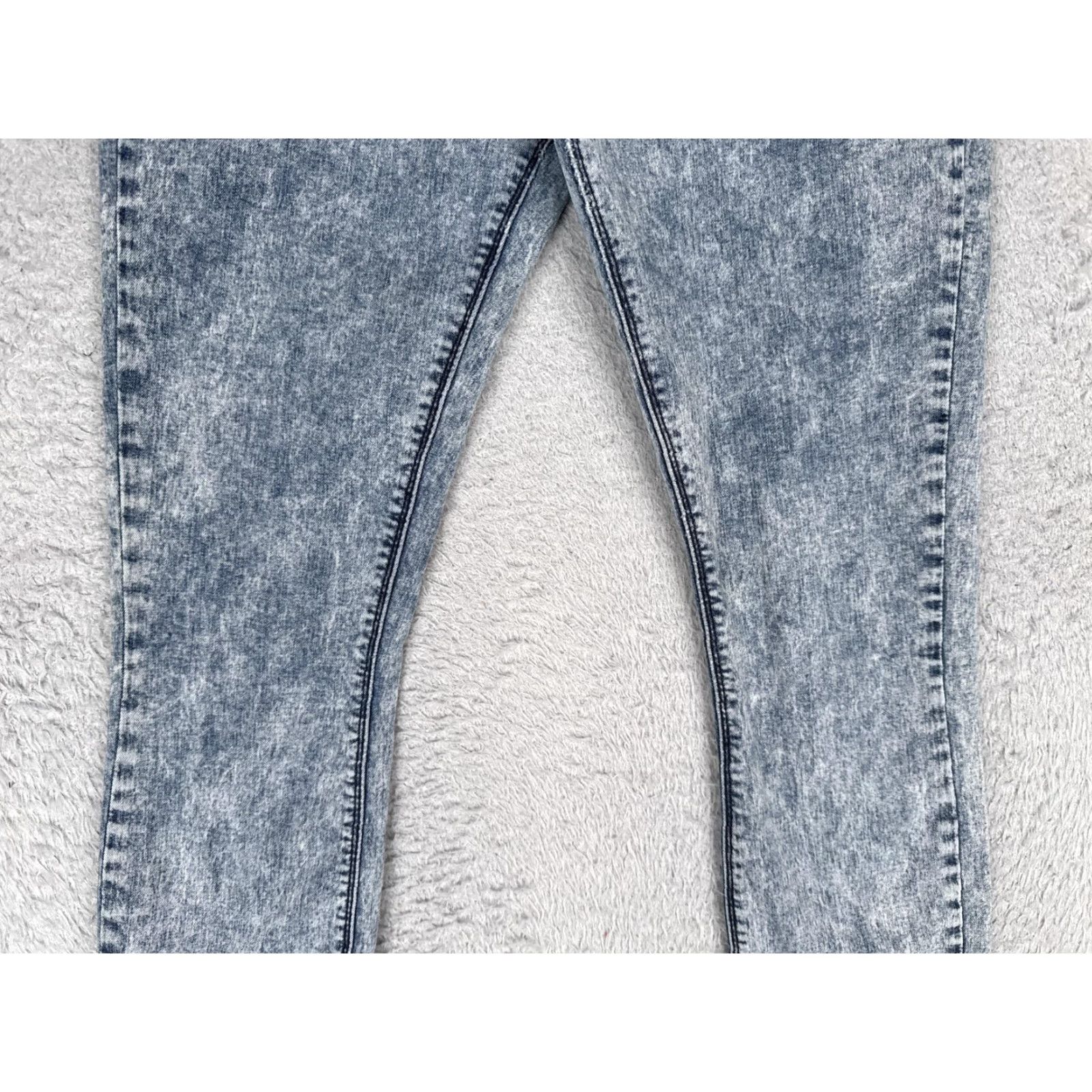 Vintage Bullhead Juniors Jegging Jeans Gray Acid Wash Mid Rise 25in Waist 7 inseam 29in Slim 5-Pocket Denim Womens Size 28" / US 6 / IT 42 - 3 Thumbnail