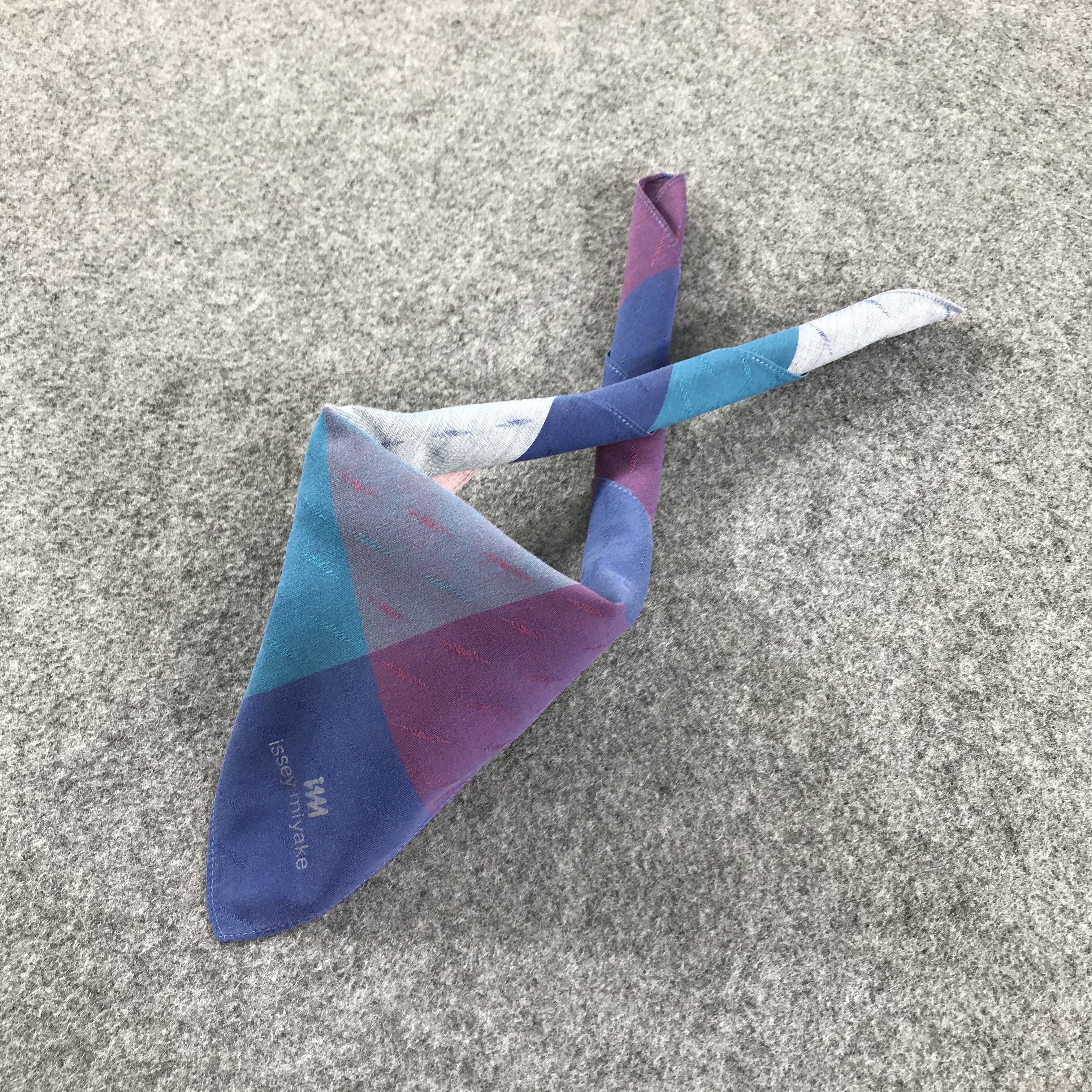 Issey Miyake Issey Miyake Handkerchief Neckerchief Bandana H339 Size ONE SIZE - 3 Thumbnail