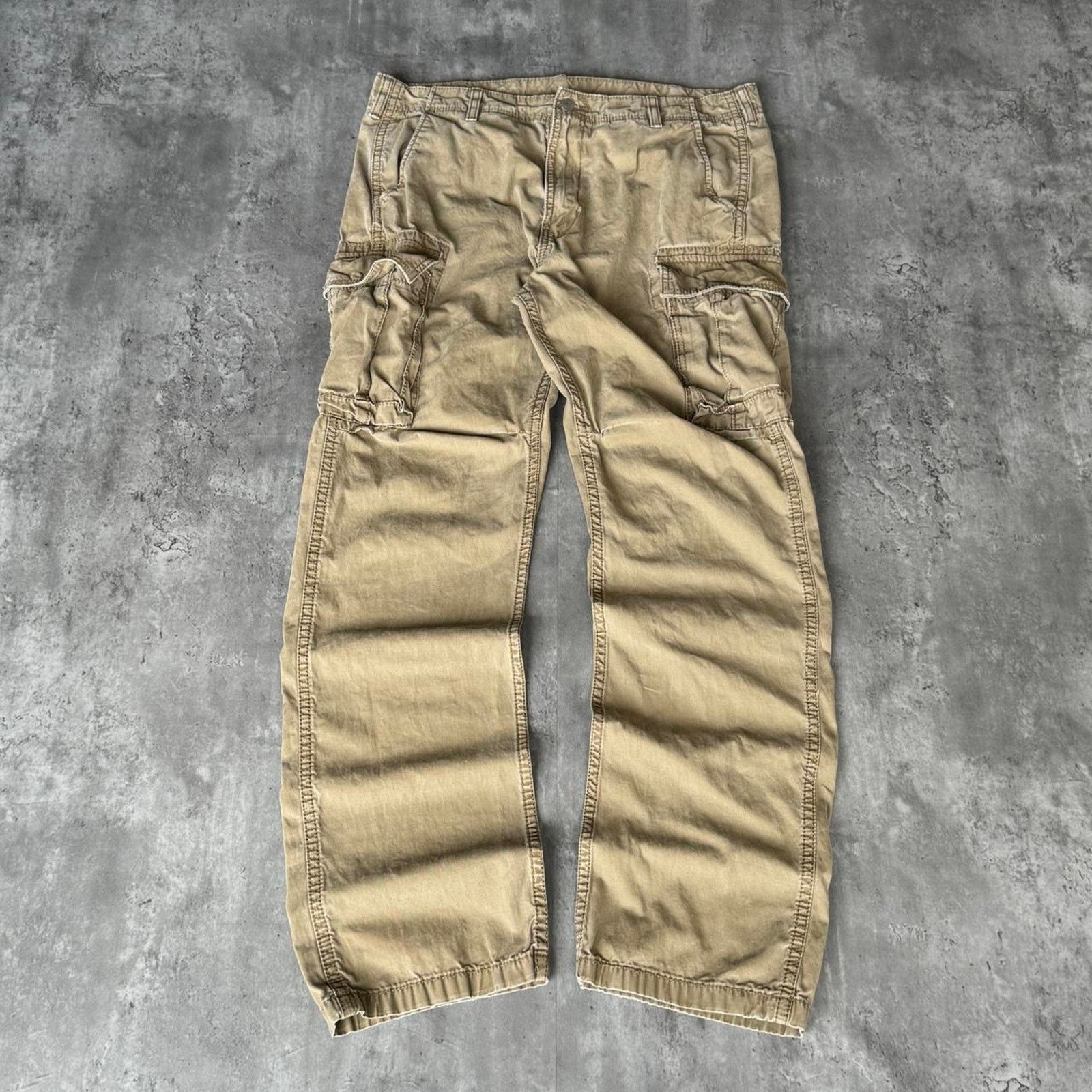 Levi's × Vintage Vintage Y2K Levis Baggy Cargo Skater Grunge Cyber Tech Pants Size US 34 / EU 50 - 1 Thumbnail
