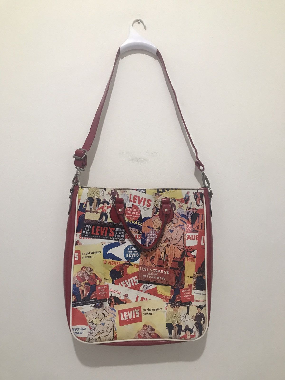 Levi's × Vintage LEVI’S - VINTAGE COMIC STRIP TWO-WAY PVC BAG Size ONE SIZE - 4 Thumbnail