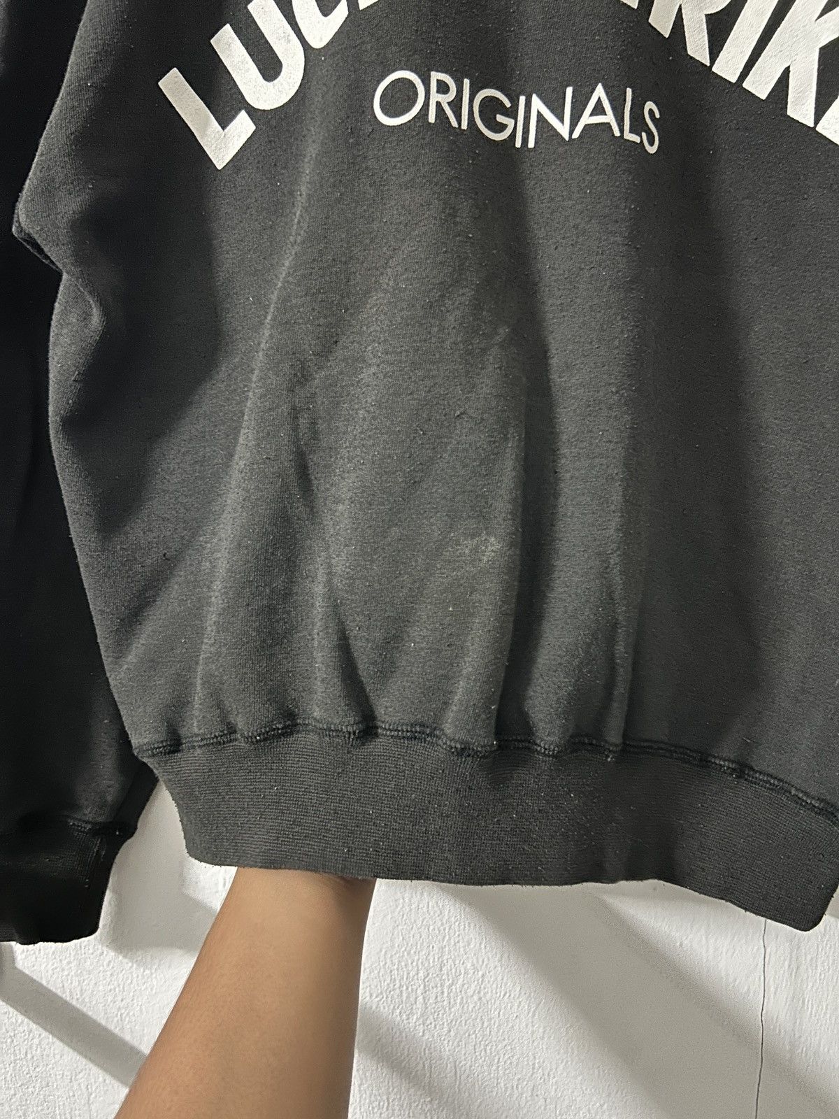 Japanese Brand × Vintage Vintage Lucky Strike Crewneck Motorsport Brand Size US L / EU 52-54 / 3 - 3 Thumbnail