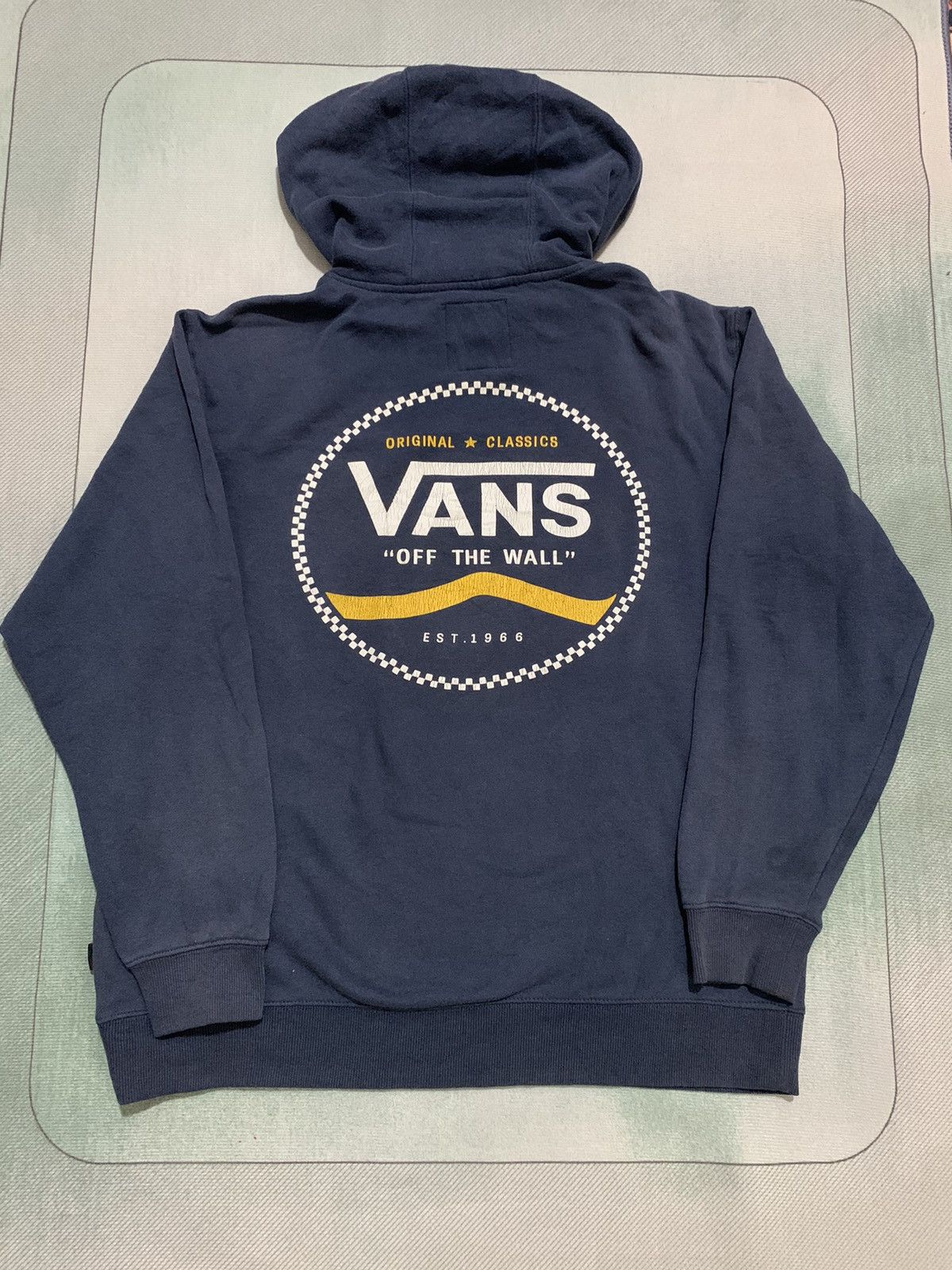Vans Vintage Vans Sun Faded Pull Over Hoodie Size US M / EU 48-50 / 2 - 1 Thumbnail