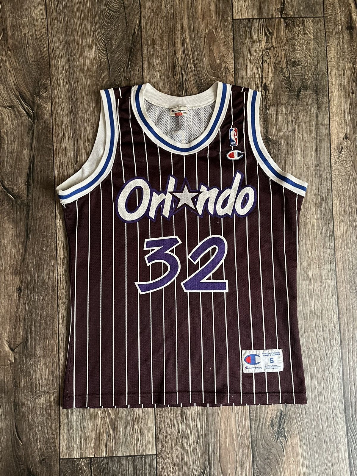 NBA × Vintage Vintage 90s Champion Orlando Magic #32 Shaquille On'eal NBA Size US S / EU 44-46 / 1 - 1 Thumbnail