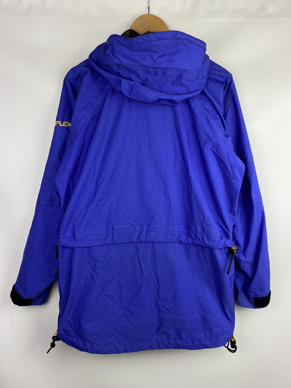 Berghaus × Vintage Berghaus vintage gore Tex thunderflash Jacket size S Size US S / EU 44-46 / 1 - 14 Thumbnail