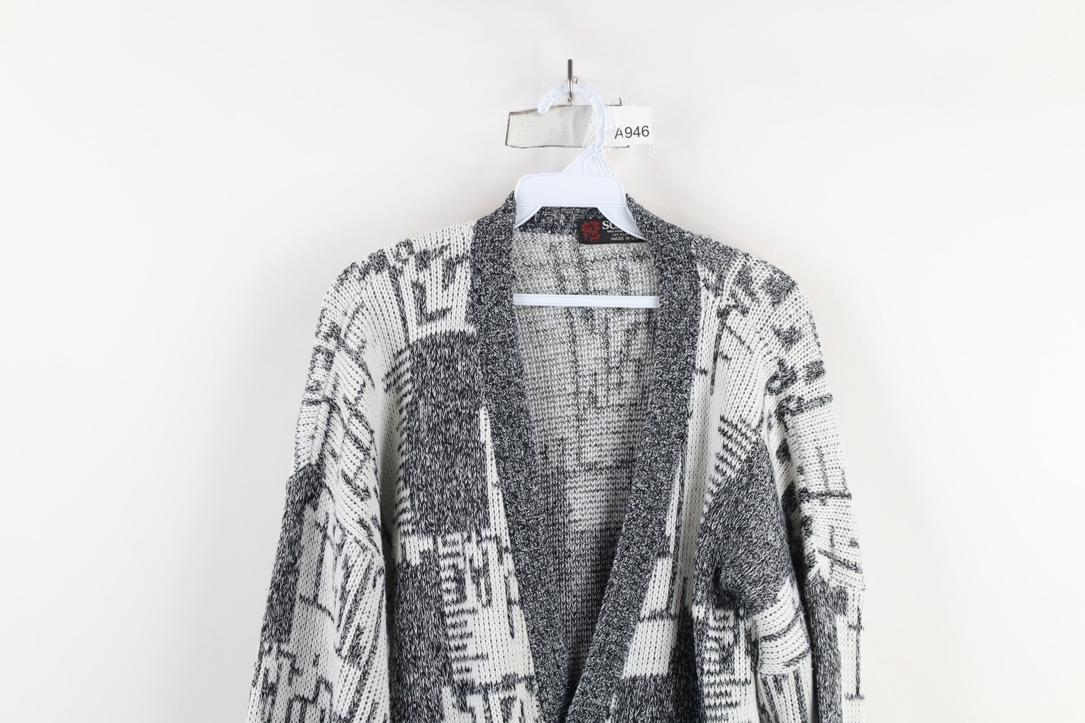 Vintage Vintage 90s Streetwear Geometric Knit Cardigan Sweater USA Size US XL / EU 56 / 4 - 2 Thumbnail