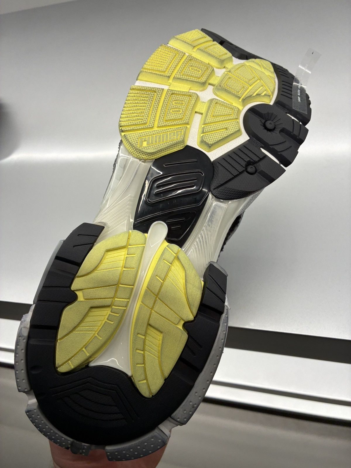 Balenciaga Balenciaga Runner Low tops Size US 9 / EU 42 - 5 Thumbnail
