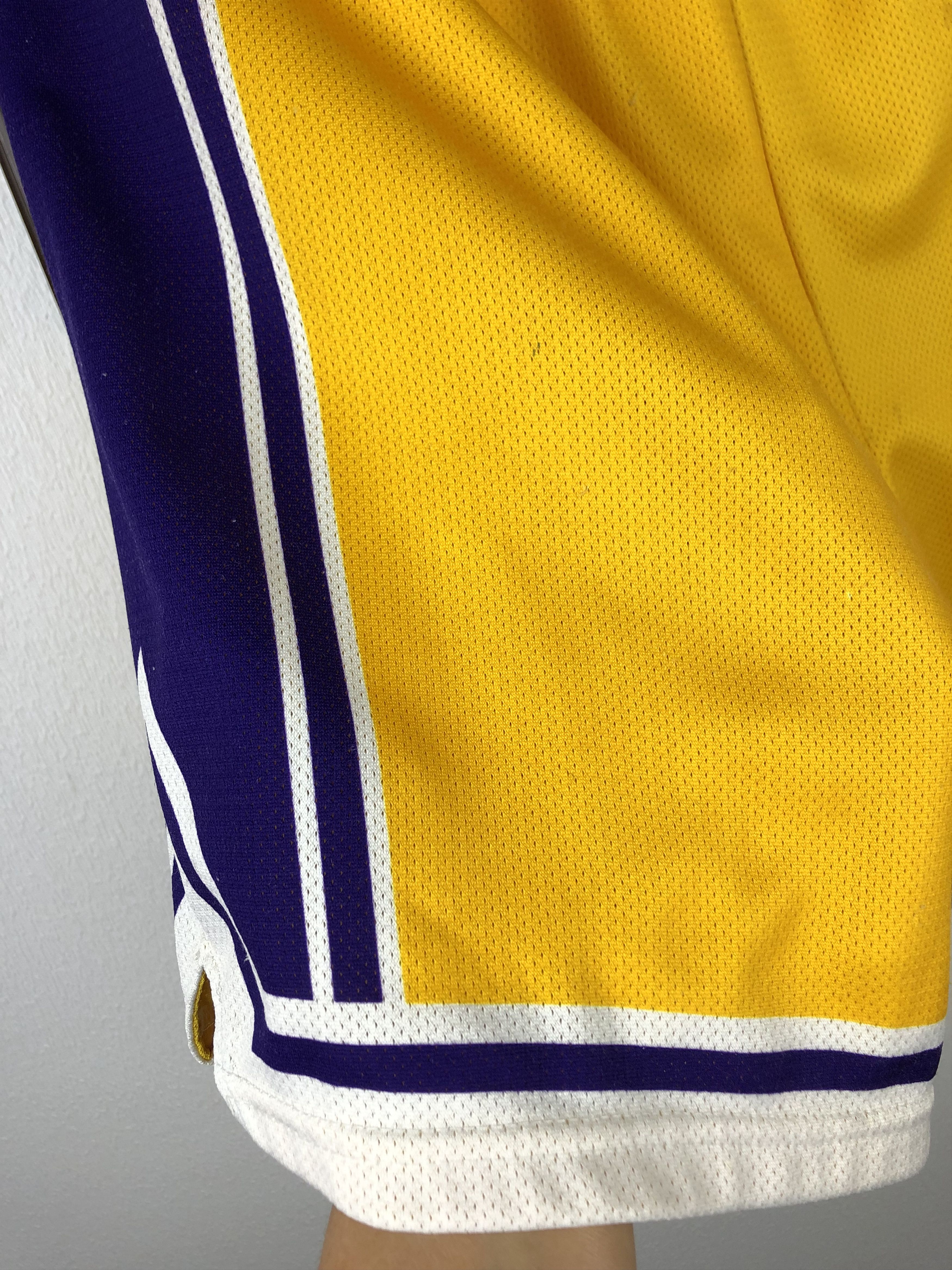 Champion Vintage 90's Champion Los Angeles Lakers NBA Shorts XL Size US 38 / EU 54 - 12 Thumbnail