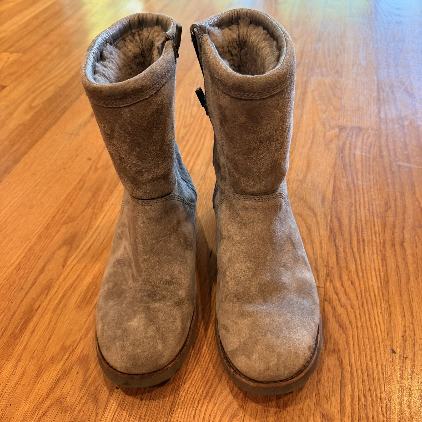Ugg UGG Selia Zip Winter Boots Women Size 7 Gray Size US 8 / IT 38 - 5 Thumbnail