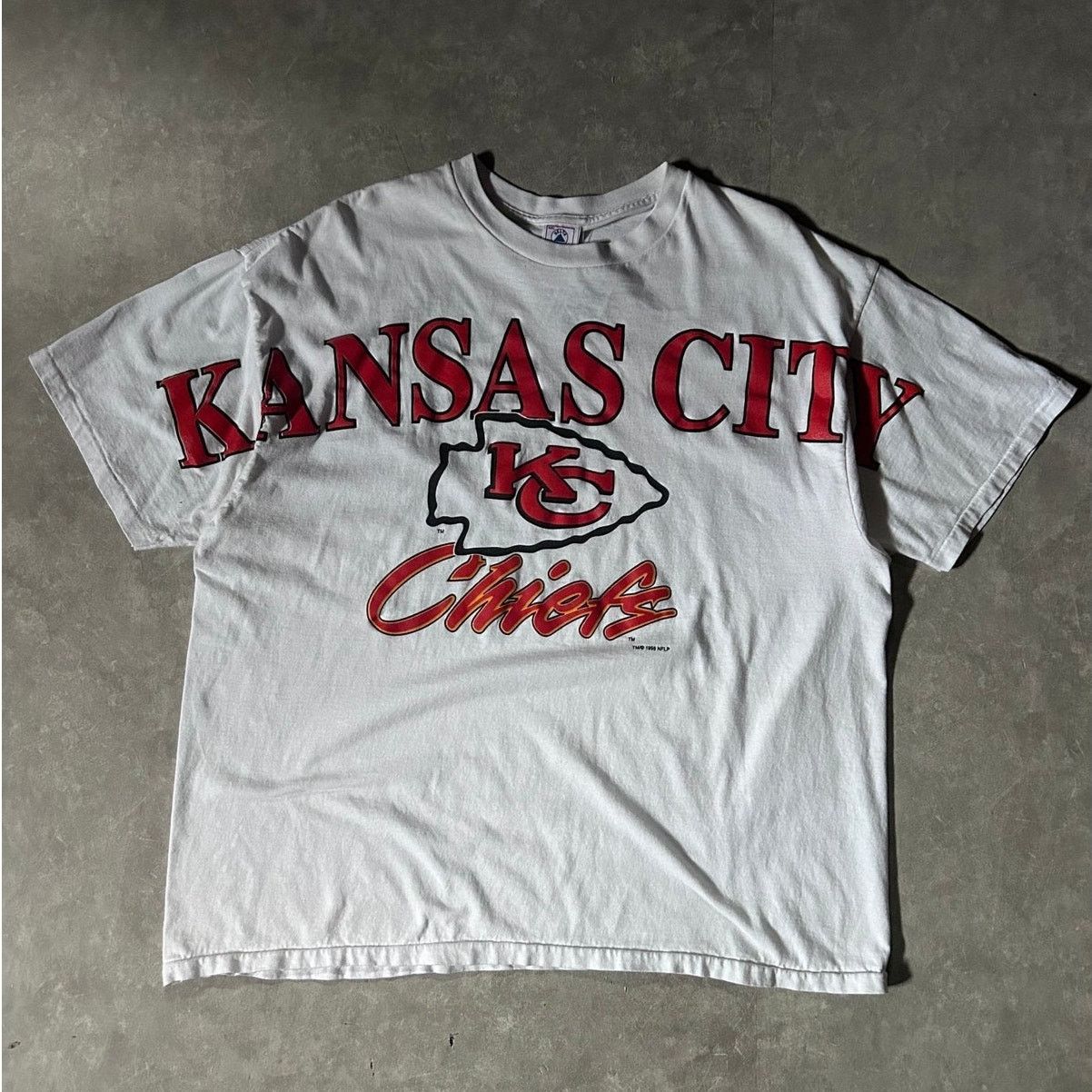 Delta 90's Vintage Kansas City Chiefs Spell Out White T-Shirt -XXL Size US XXL / EU 58 / 5 - 1 Thumbnail