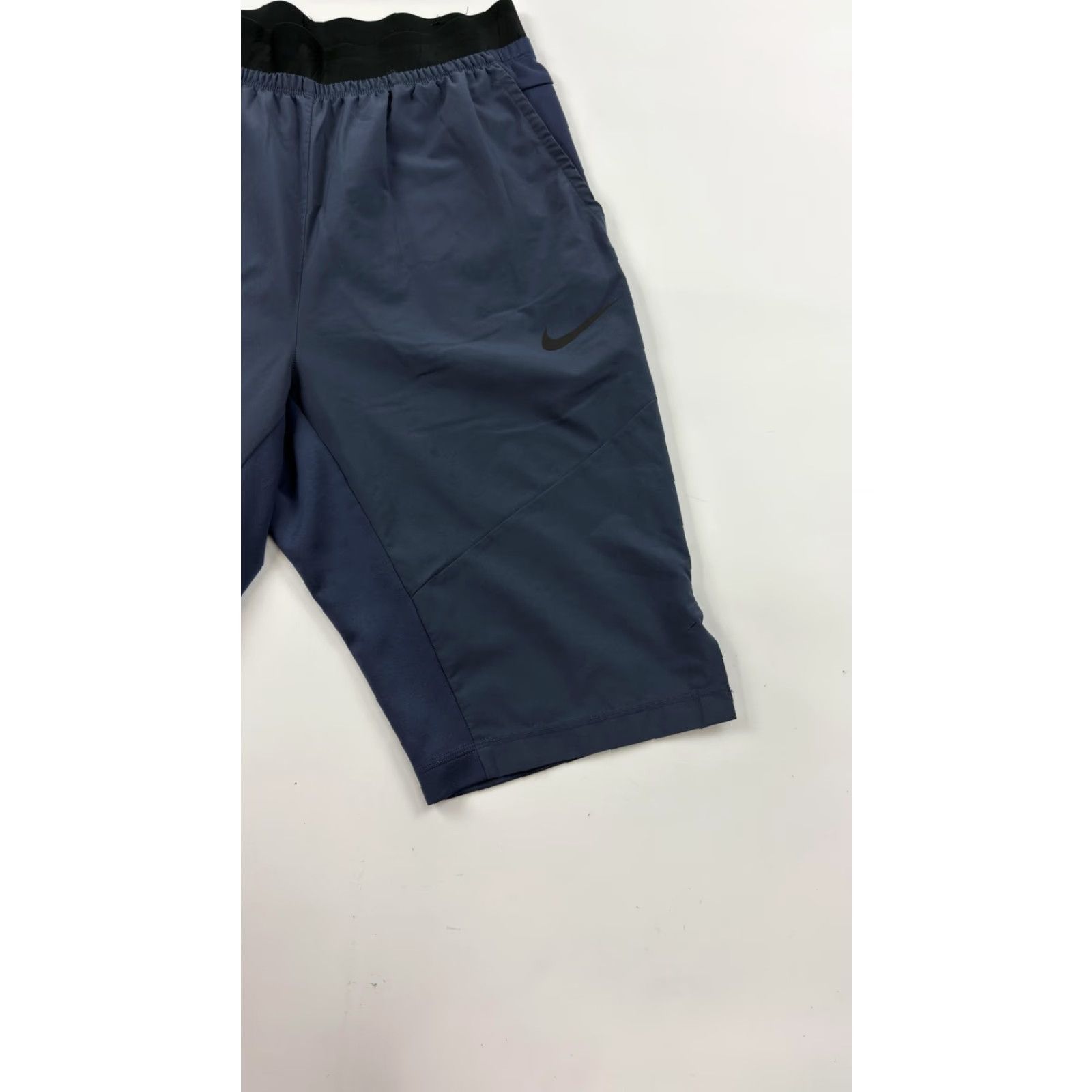 Nike Nike Shorts Mens Large Athletic Performance Gym Running AH9605-01G Dri-Fit Size US 33 - 2 Thumbnail