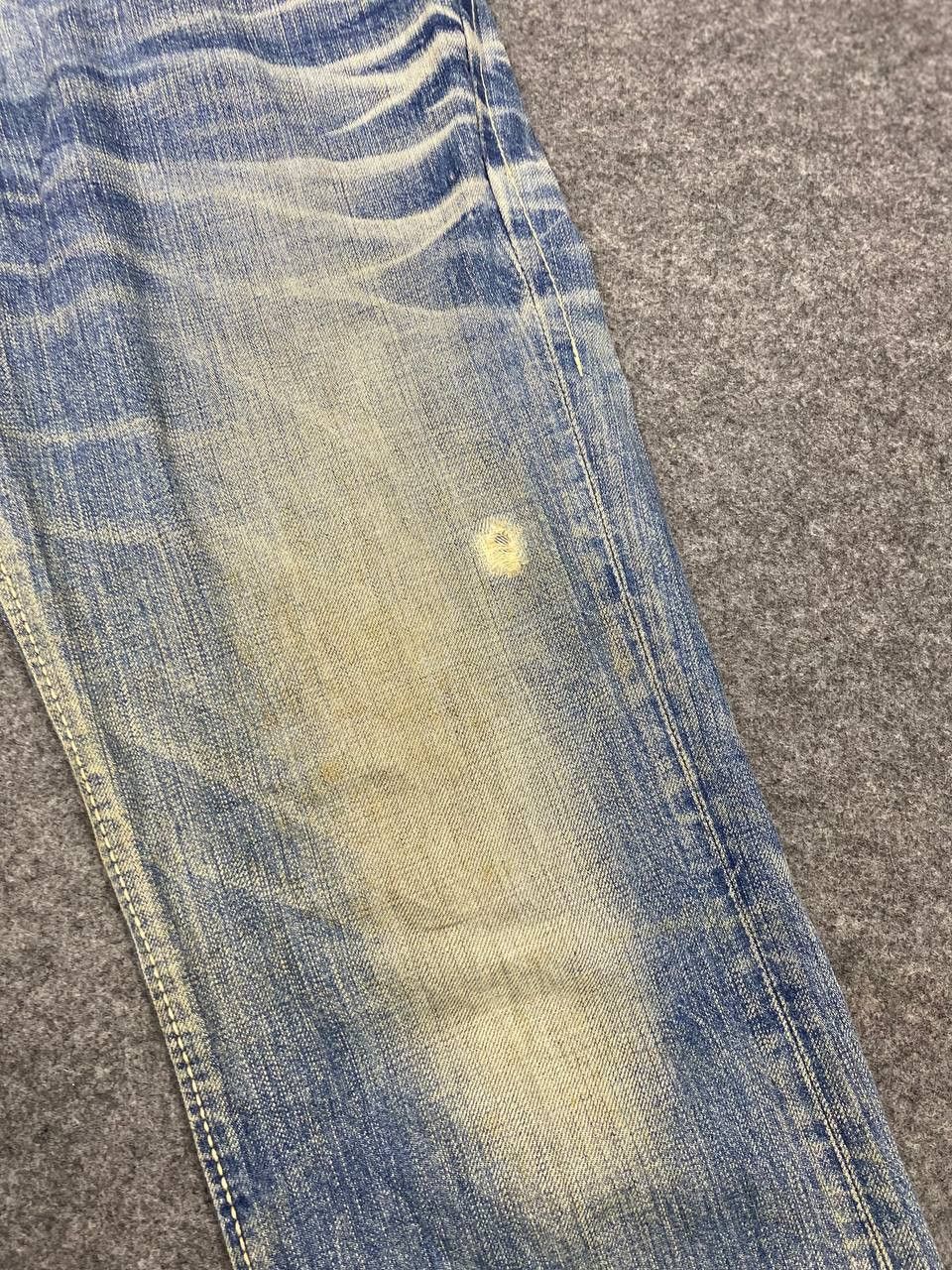 Edwin vintage edwin blue trip uneven faded distressed denim Size 35" - 9 Thumbnail