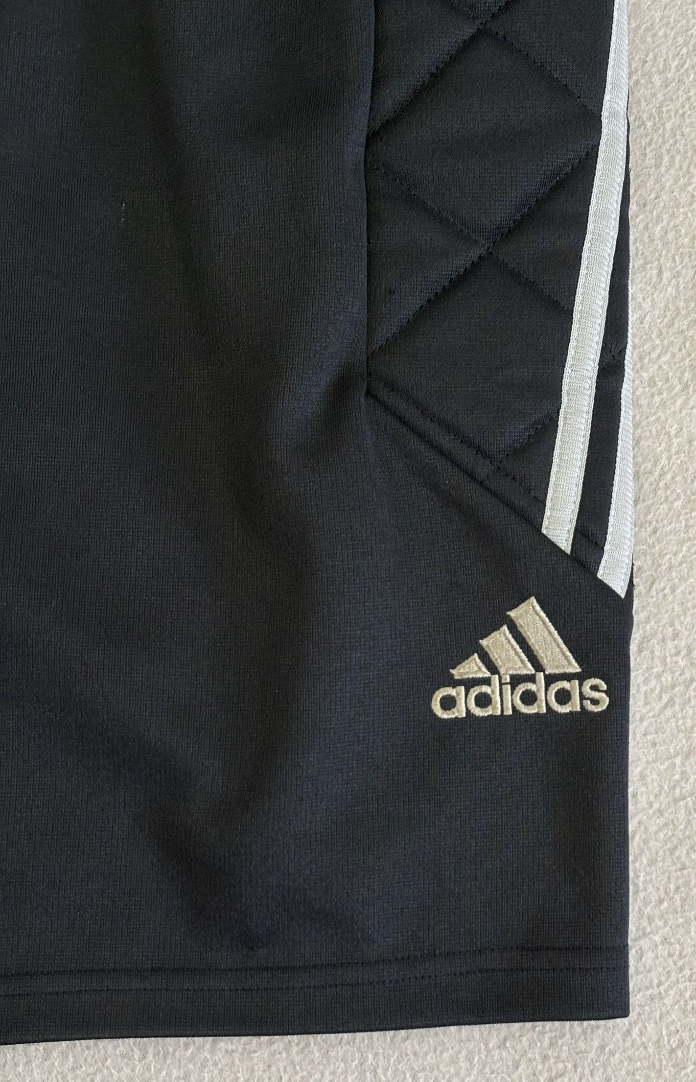 Adidas Benfica Lisbon 2002/2003 Adidas Goalkeeper Shorts size M Size US 33 - 5 Thumbnail