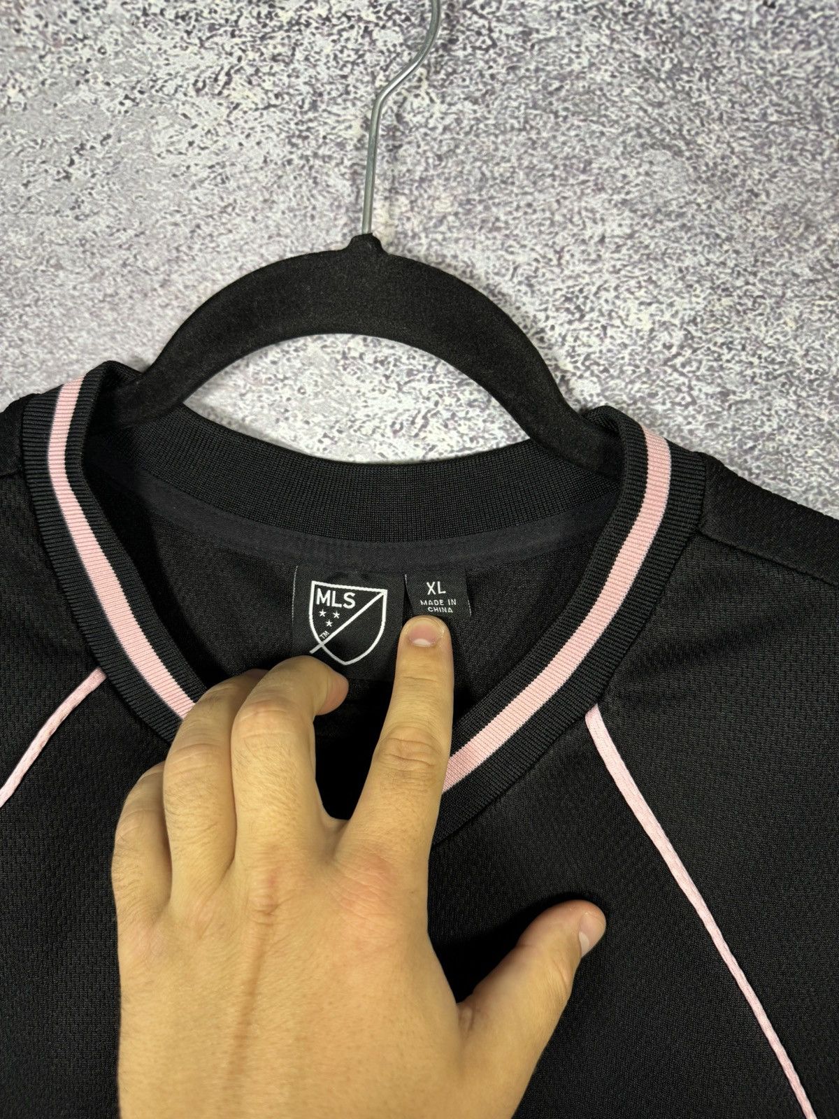 Other Inter Miami Official Black Big Logo Jersey XL Size US XL / EU 56 / 4 - 8 Thumbnail