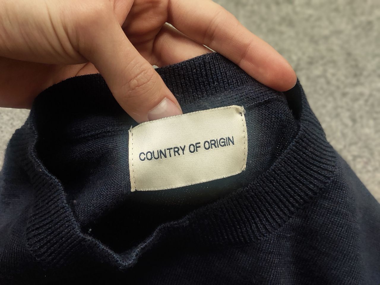 Other Country Of Origin Design merino wool Mynymalistic sweater Size US L / EU 52-54 / 3 - 12 Thumbnail