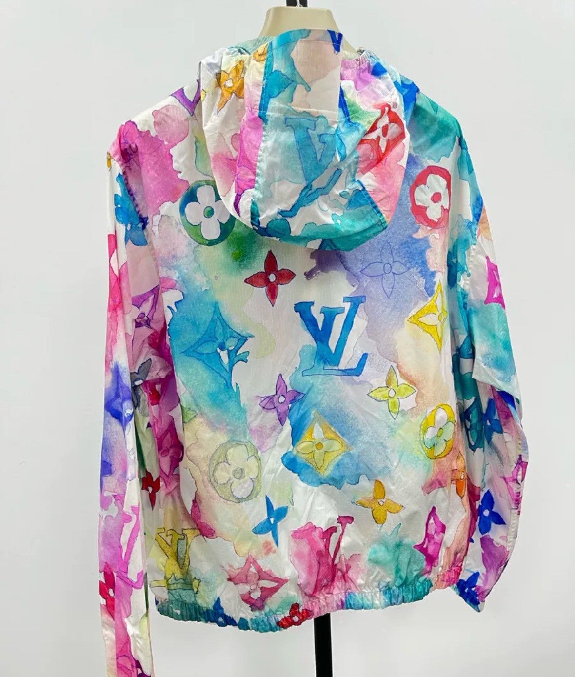Louis Vuitton Louis Vuitton Colorful ink rendering logo charging jacket Size US L / EU 52-54 / 3 - 4 Thumbnail