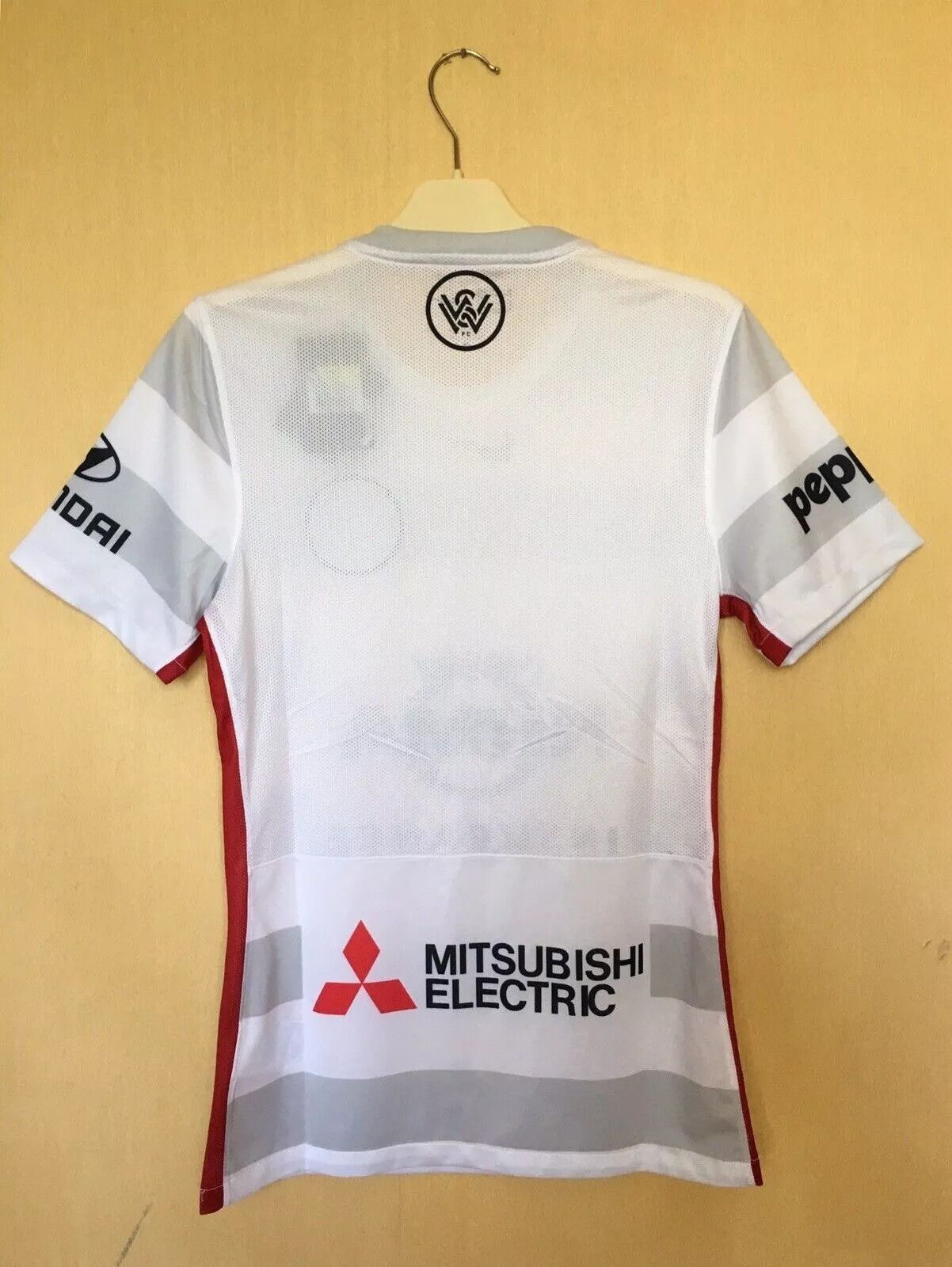 Nike WESTERN SYDNEY WANDERERS 2015 2016 AUSTRALIA FOOTBALL SHIRT Size US S / EU 44-46 / 1 - 2 Thumbnail