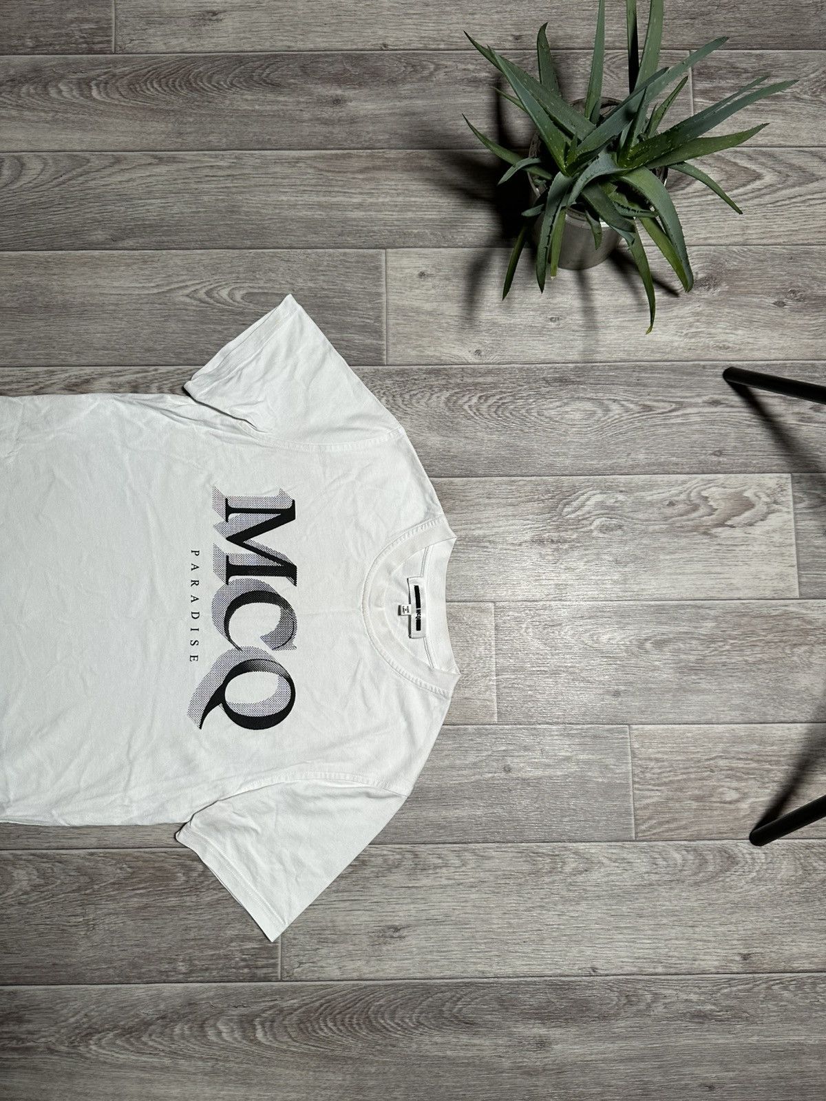 Alexander McQueen × MCQ × McQ Alexander McQueen Alexandre McQueen McQ Paradise Big Logo White T-shirt Size S / US 4 / IT 40 - 2 Thumbnail