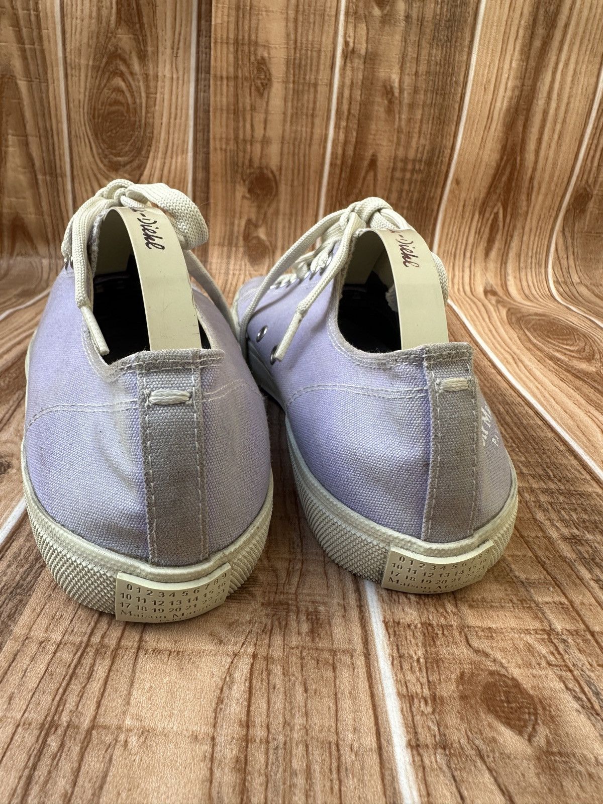 Maison Margiela Maison Martin Margiela TABI Purple Canvas Low Top Sneakers Size US 7.5 / IT 37.5 - 16 Thumbnail