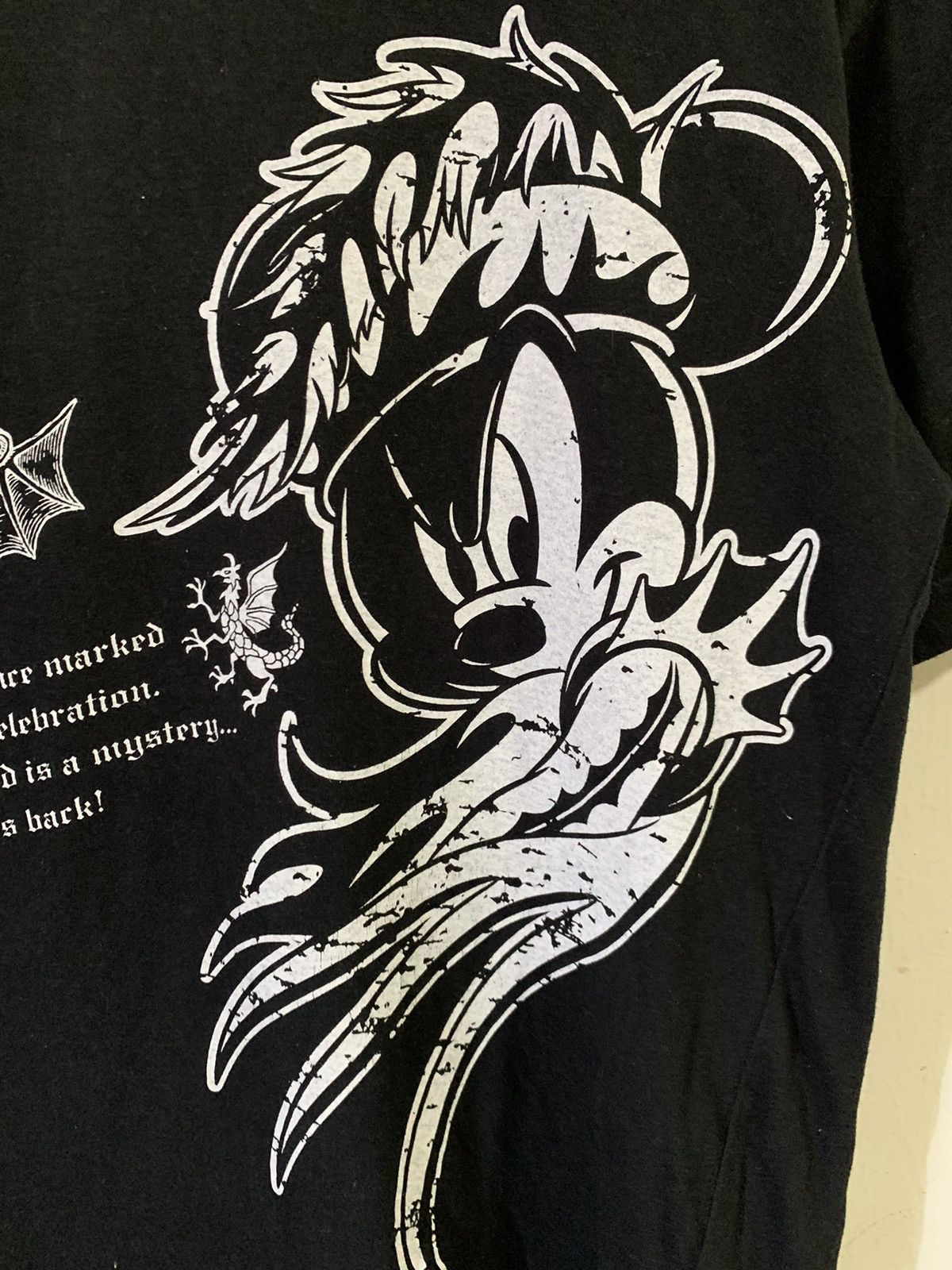 Disney Disney Mickey Halloween 2019T-Shirt Size US M / EU 48-50 / 2 - 5 Thumbnail