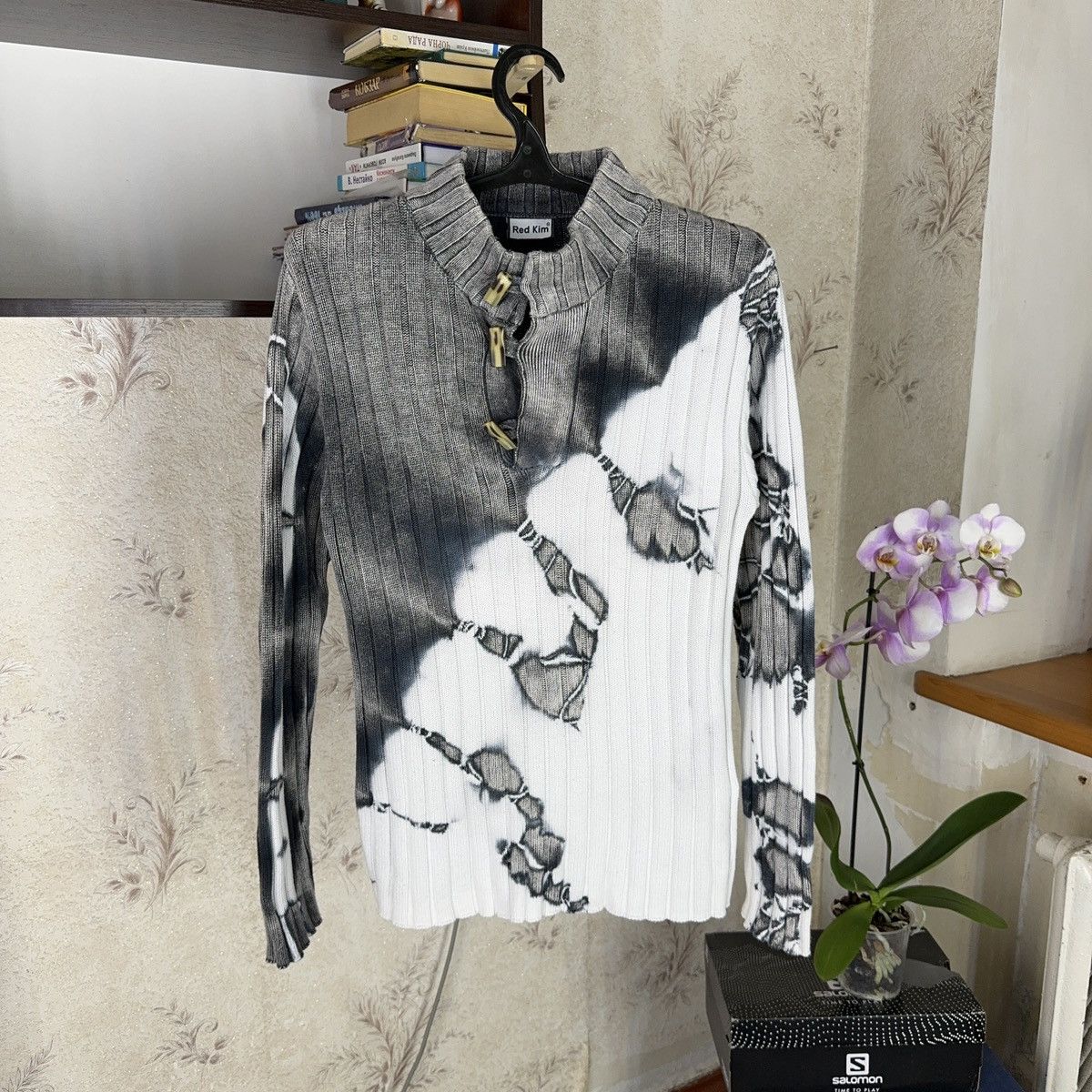 Japanese Brand × Vintage Vintage Avant Garde Faded Red Kim Sweater 00s Y2K Japanese Size US XXL / EU 58 / 5 - 4 Thumbnail