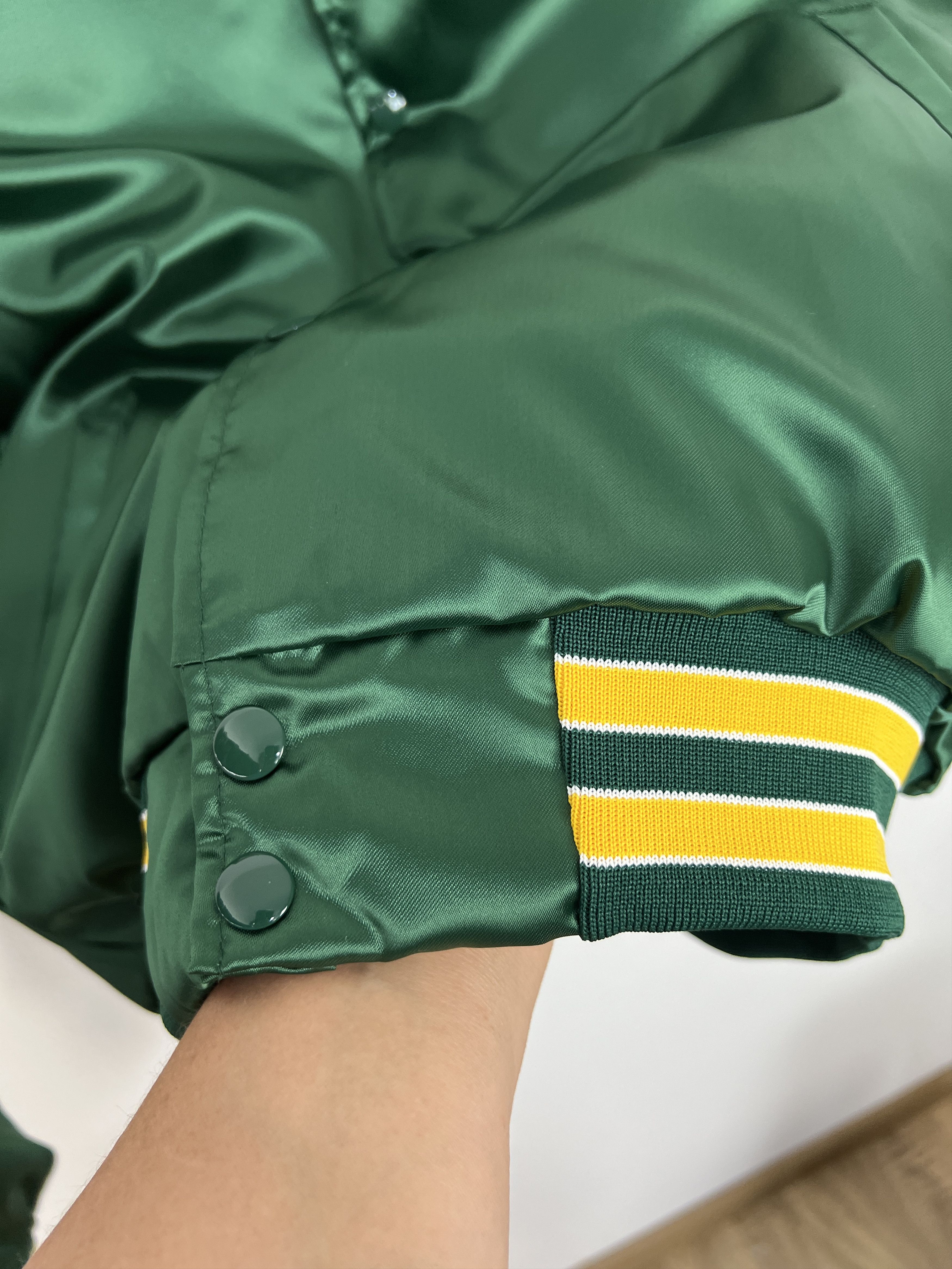 Vintage Vintage 90's Oakland Athletics Jacket MLB Satin Bomber Size US L / EU 52-54 / 3 - 3 Thumbnail