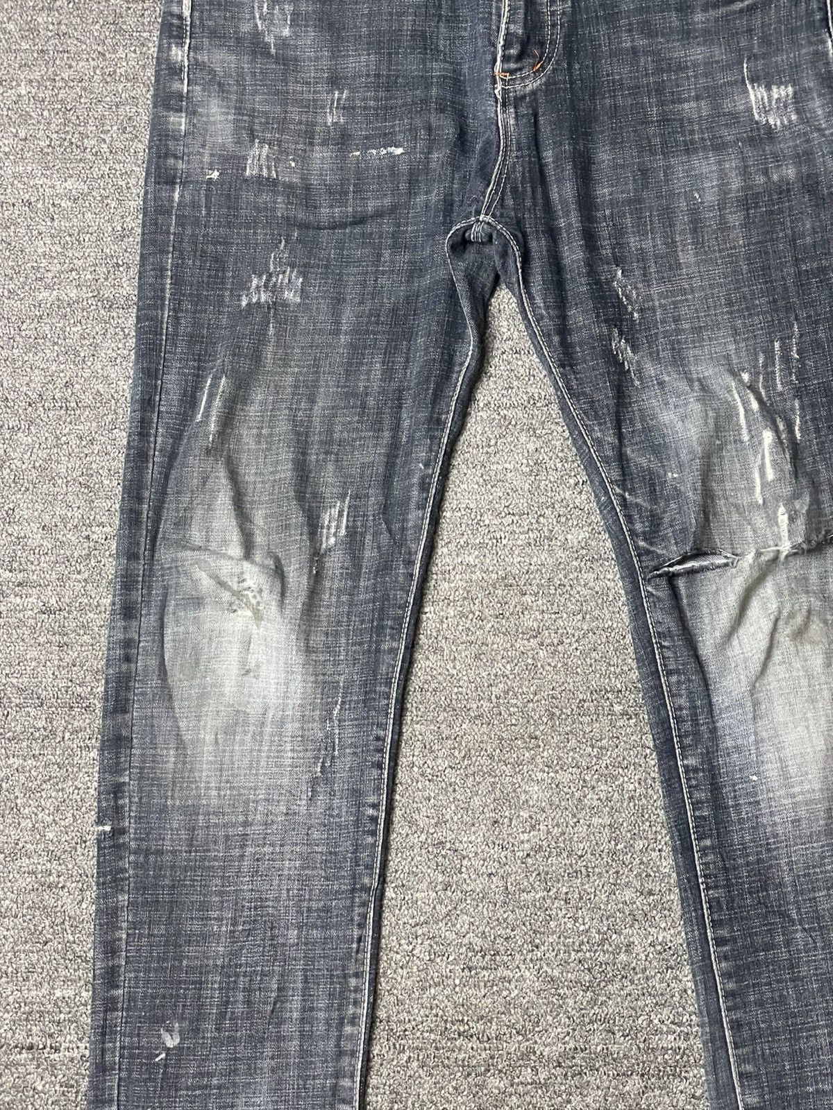 Japanese Brand × Vintage Fashion World x NIU WANG Distressed Denim Jeans (112) Size US 31 - 3 Thumbnail