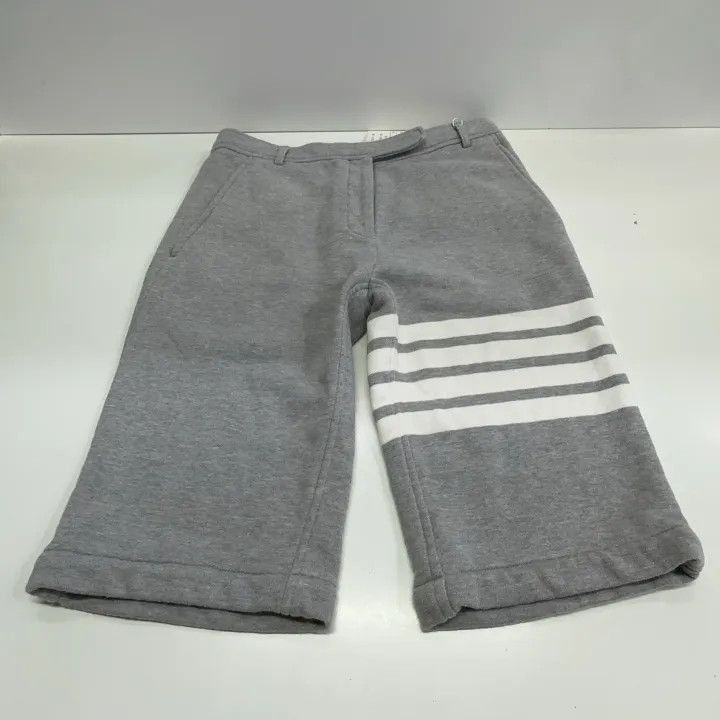 Thom Browne Thom Browne Classic Grey Cotton Casual Shorts -2507 Size US 40 / EU 56 - 4 Thumbnail