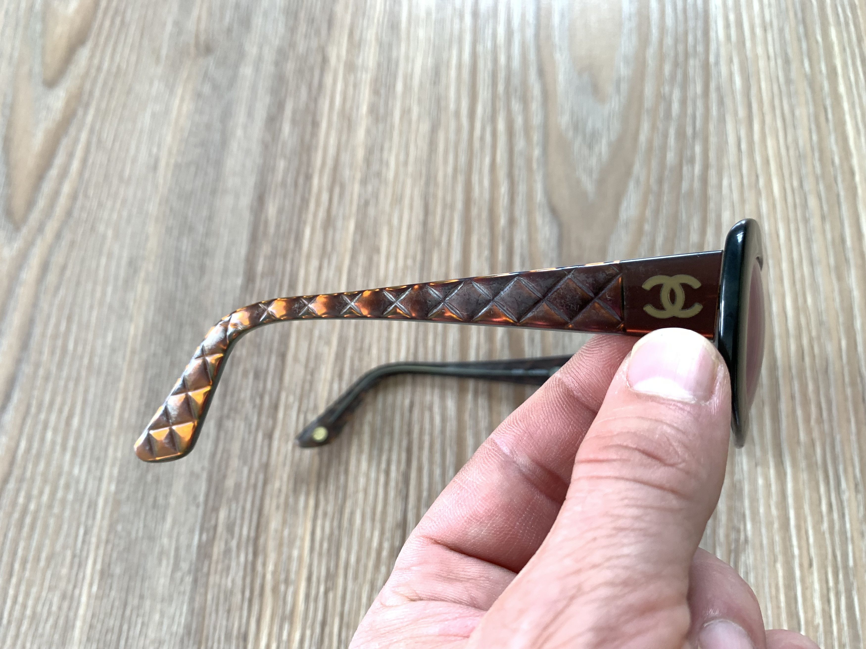 Chanel Rare Authentic Chanel Gradient Vintage Sunglasses 5009 Size ONE SIZE - 11 Thumbnail