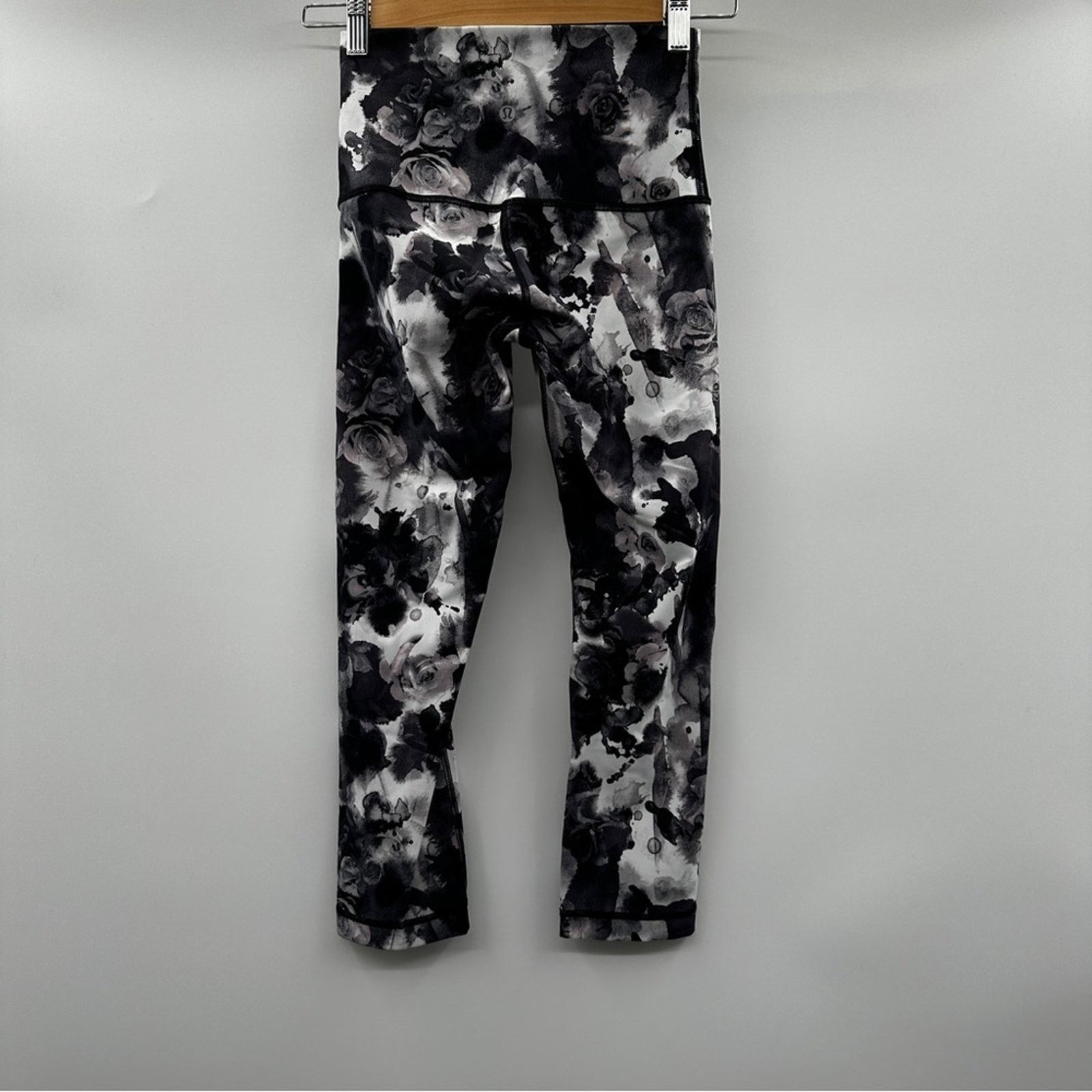 Lululemon Lululemon Wunder Under Crop High Rise Leggings Sz 4 Size 22" - 5 Thumbnail
