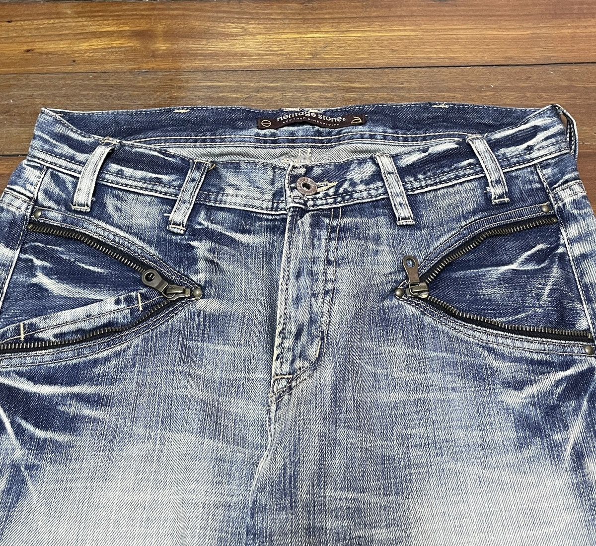 Le Grande Bleu (L.G.B.) Rare Design Vintage Brand Heritage Stone Flared Jeans 1990s Size US 30 / EU 46 - 3 Thumbnail