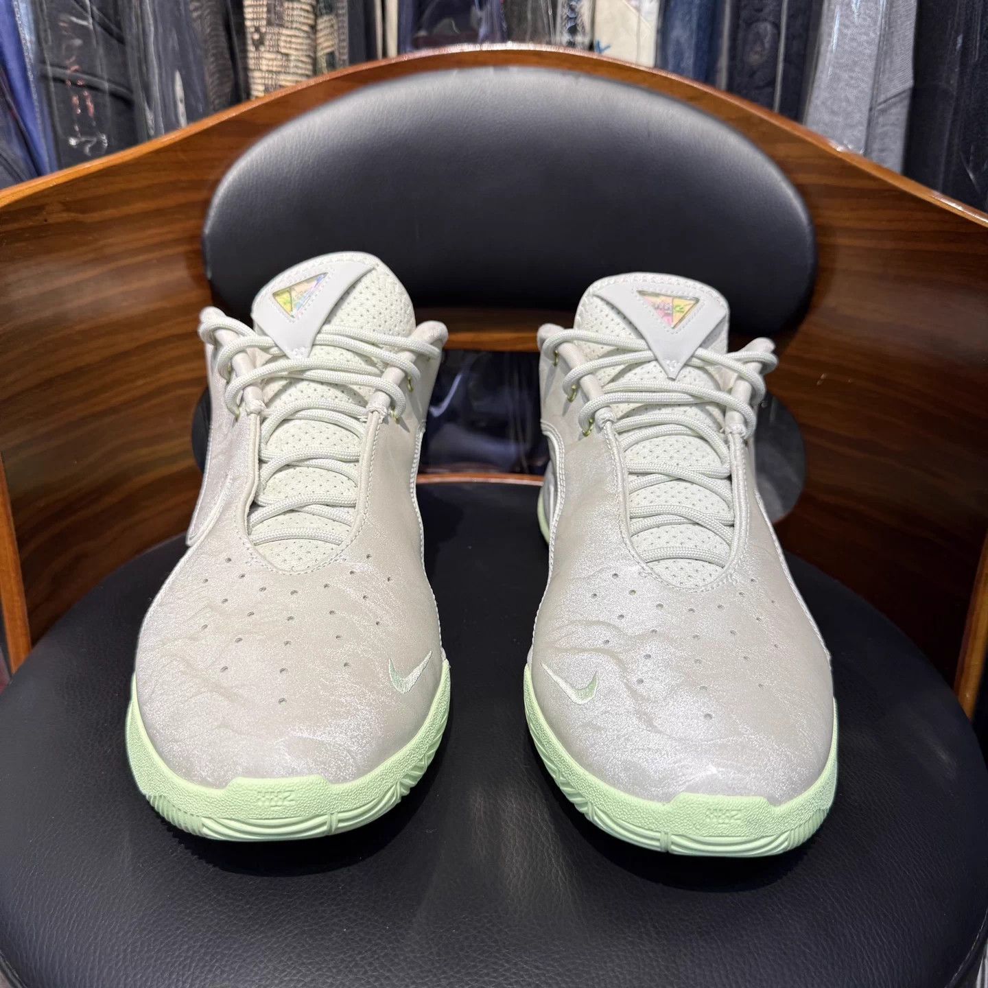 Nike Lebron 22 Beige/Grey-Green 42.5 DS Size US 9.5 / EU 42-43 - 2 Thumbnail