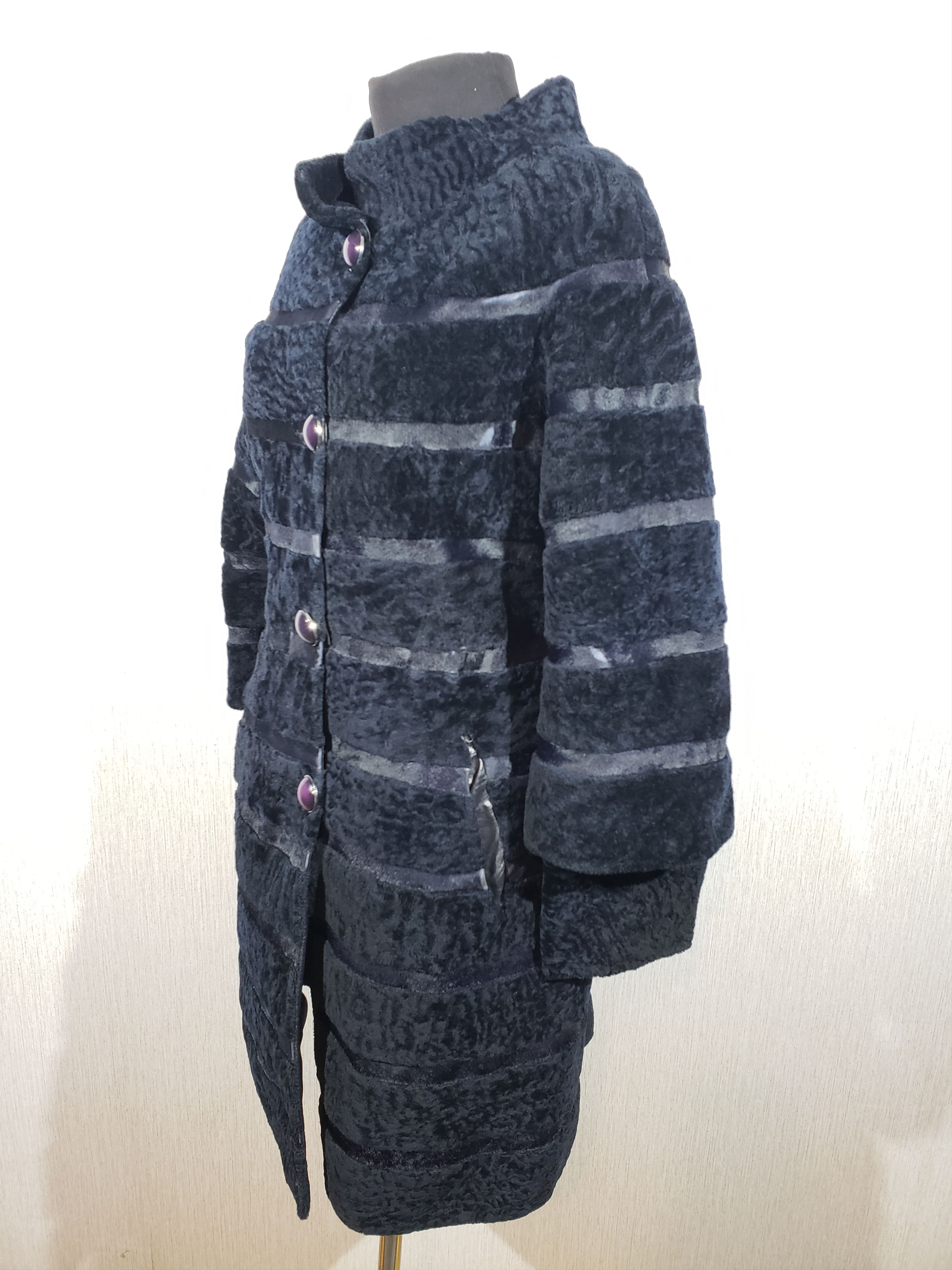 Other Wonderful women's sheepskin coat. Size M / US 6-8 / IT 42-44 - 2 Thumbnail