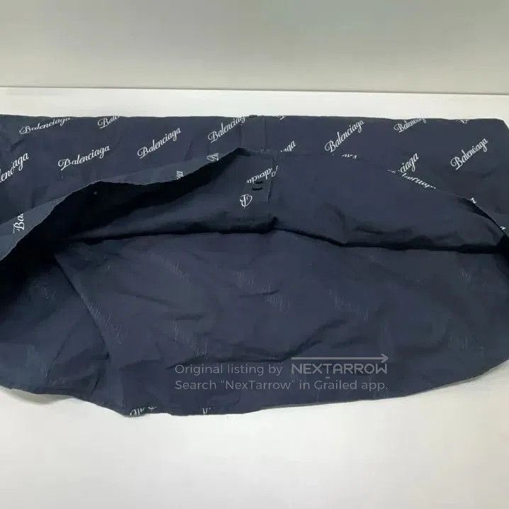 Balenciaga Balenciaga Black Logo Printed Short Sleeve Shirt. Size US M / EU 48-50 / 2 - 6 Thumbnail